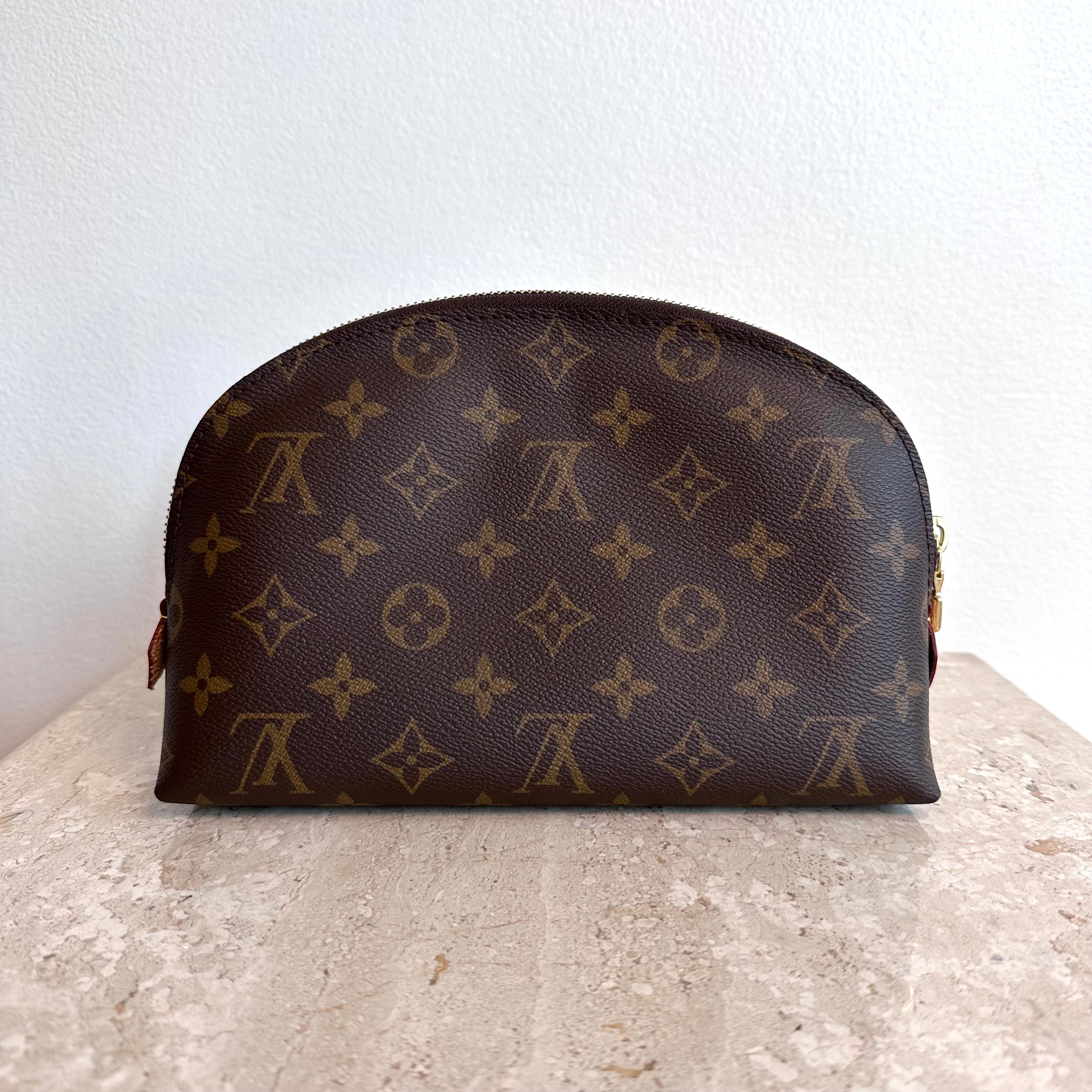Pre-Owned LOUIS VUITTON Cosmetic Pouch MM