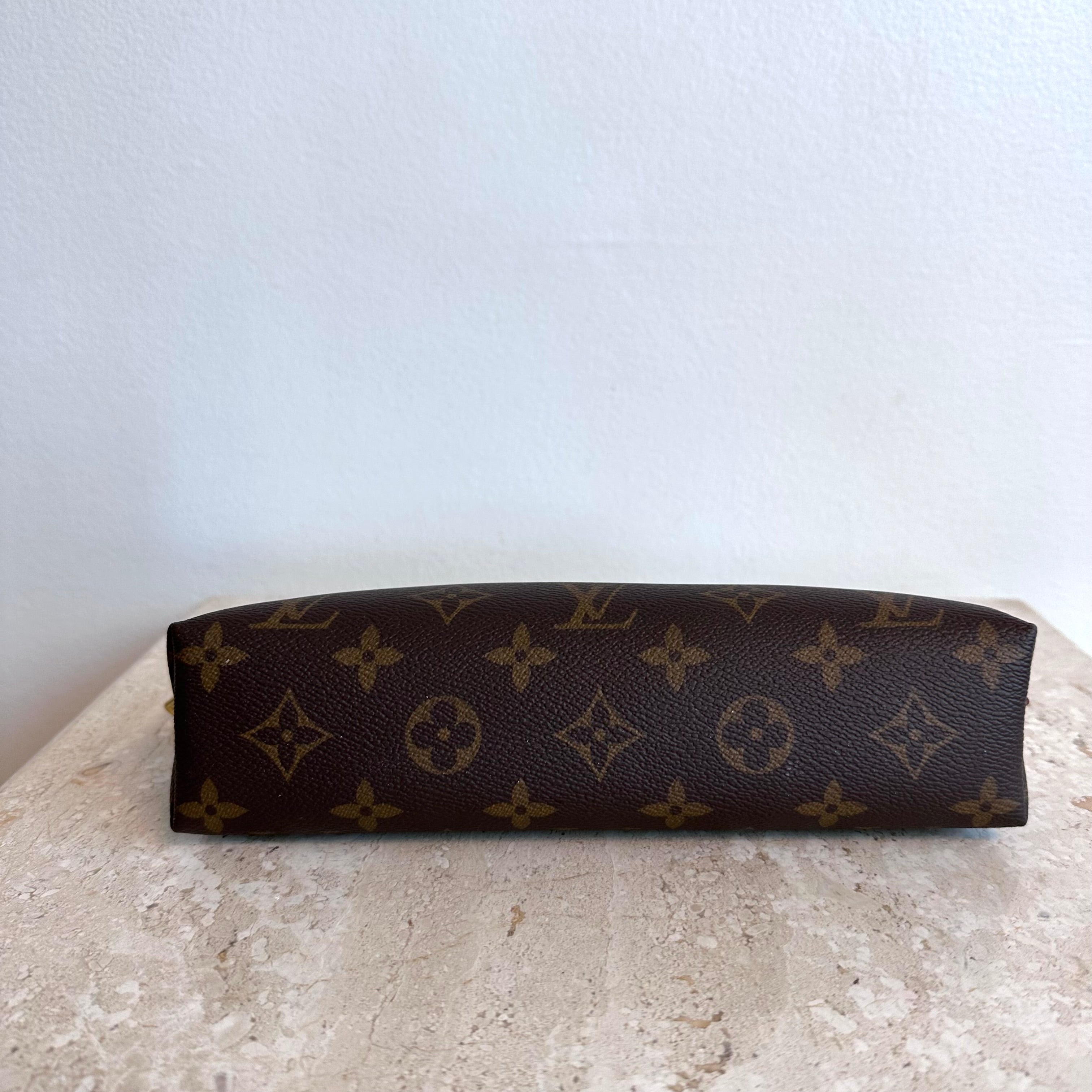 Pre-Owned LOUIS VUITTON Cosmetic Pouch MM