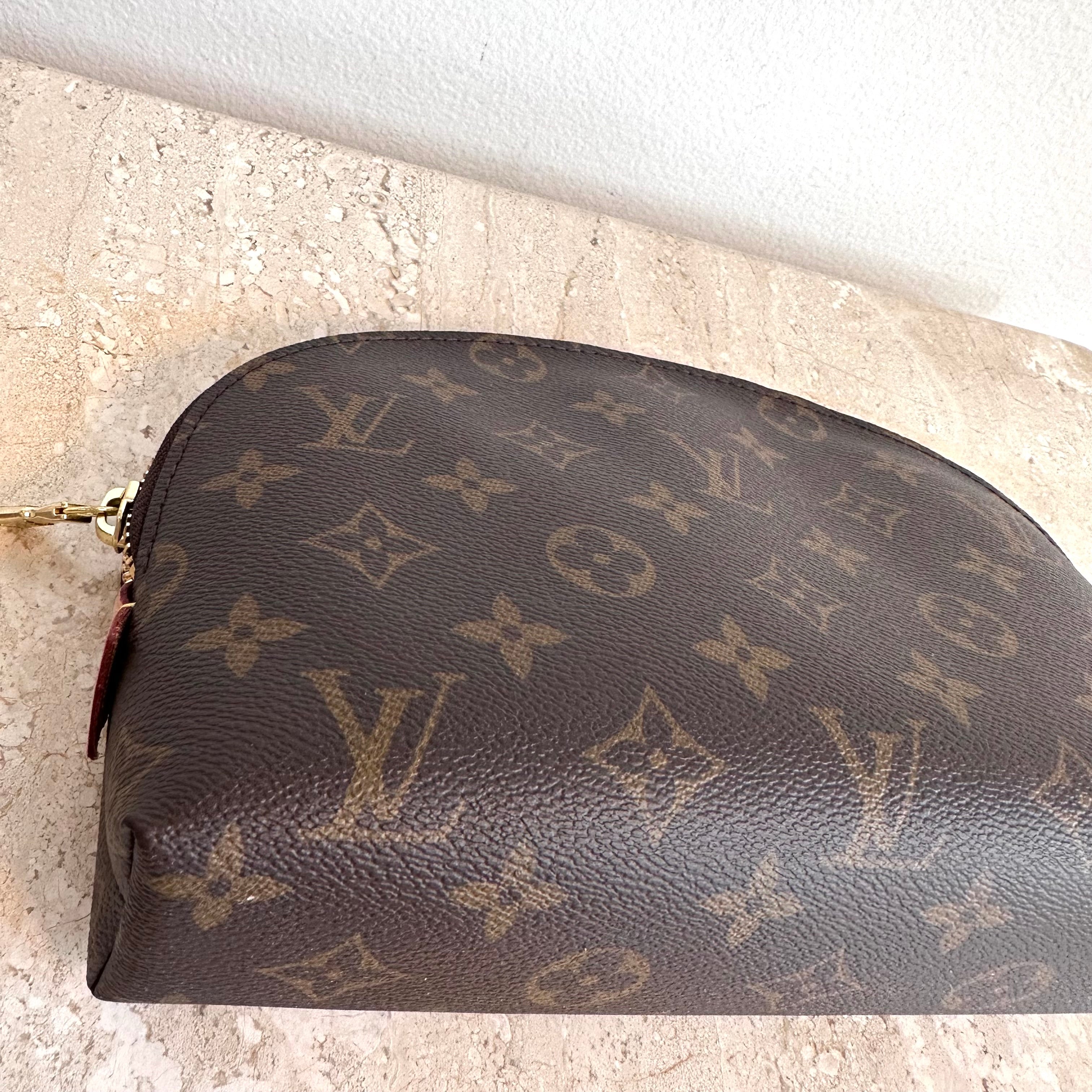 Pre-Owned LOUIS VUITTON Cosmetic Pouch MM