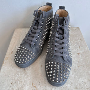 Pre-Owned CHRISTIAN LOUBOUTIN Shadow Grey Louis Studded Suede Hi Top Sneakers Size 40.5