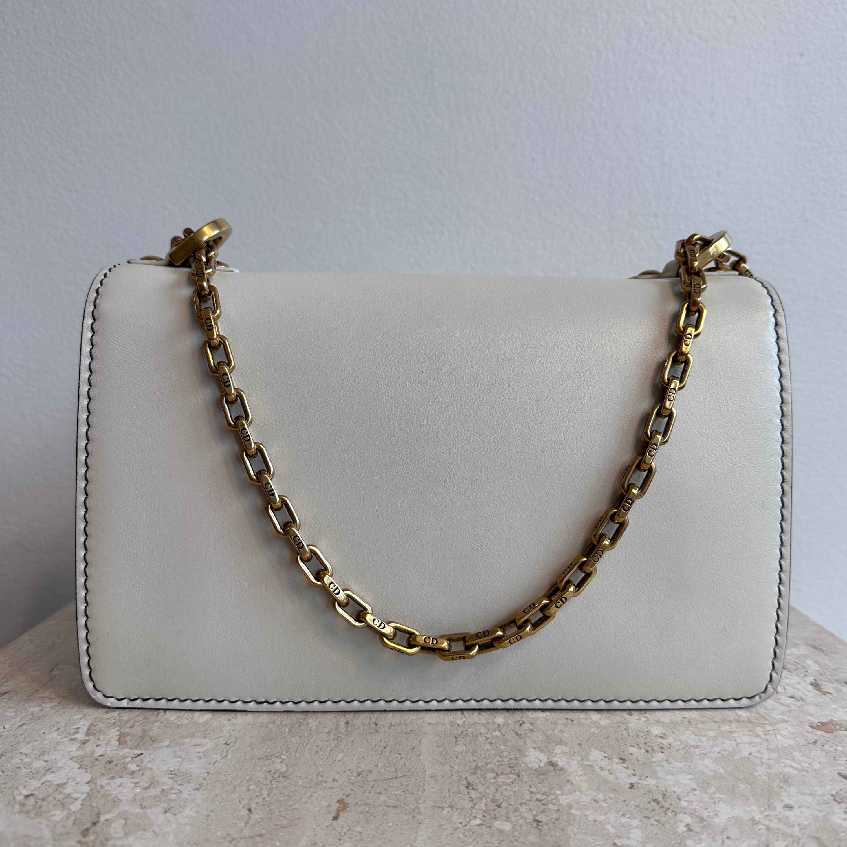 Pre-Owned DIOR J'ADIOR White Chain Flap Bag