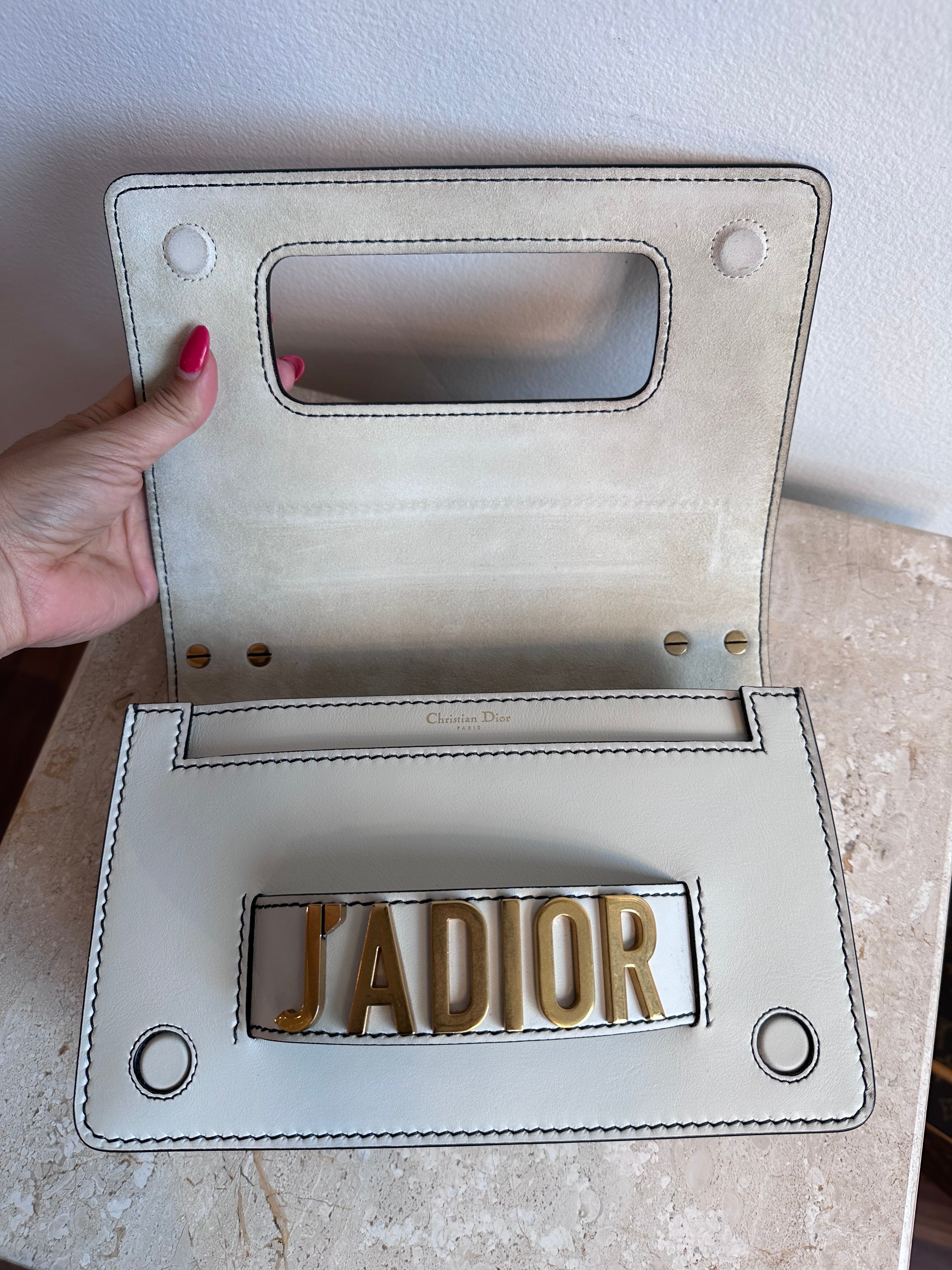 Pre-Owned DIOR J'ADIOR White Chain Flap Bag