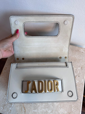Pre-Owned DIOR J'ADIOR White Chain Flap Bag