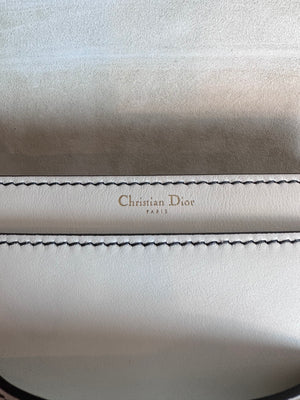Pre-Owned DIOR J'ADIOR White Chain Flap Bag