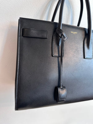 Pre-Owned SAINT LAURENT Black Sac De Jour