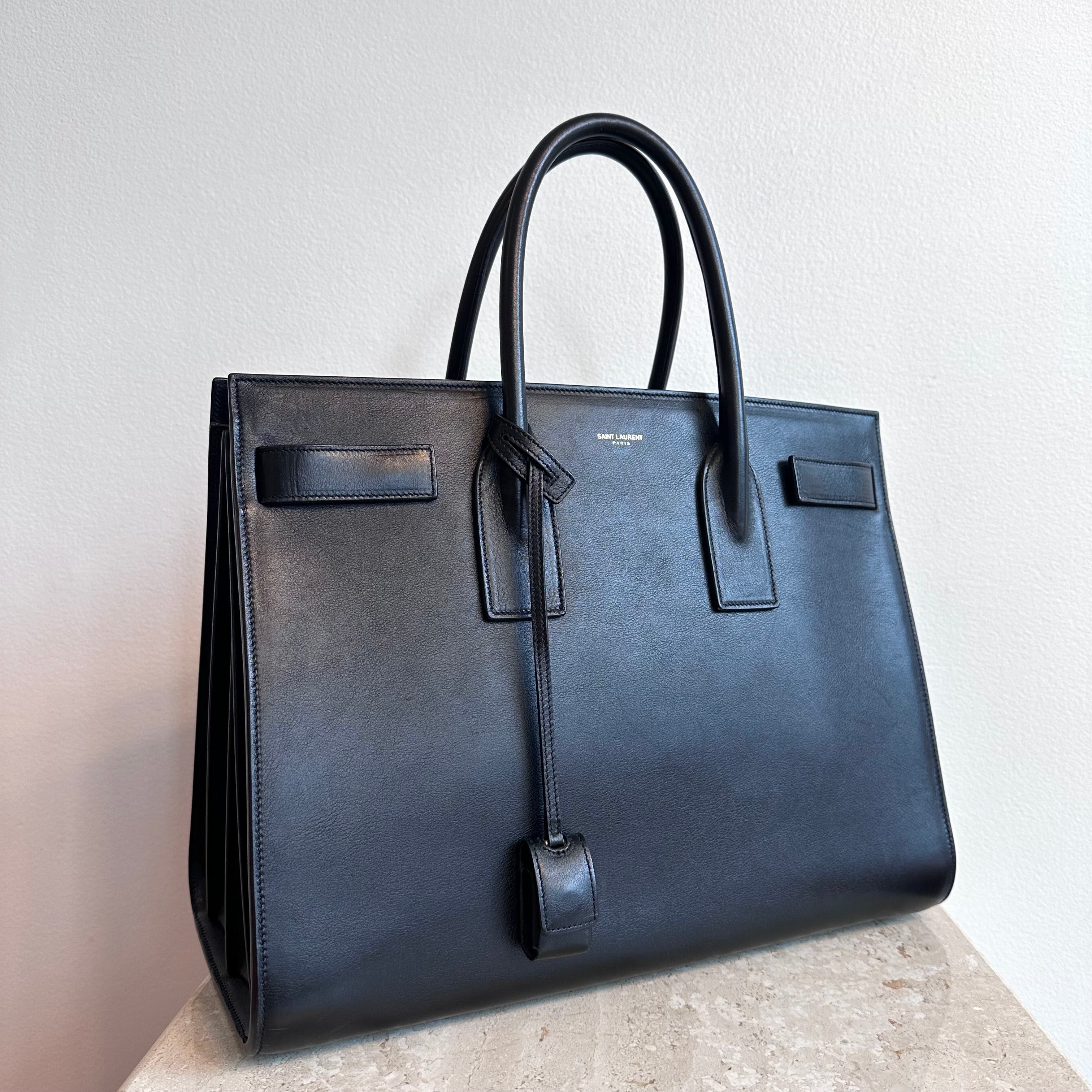 Pre-Owned SAINT LAURENT Black Sac De Jour