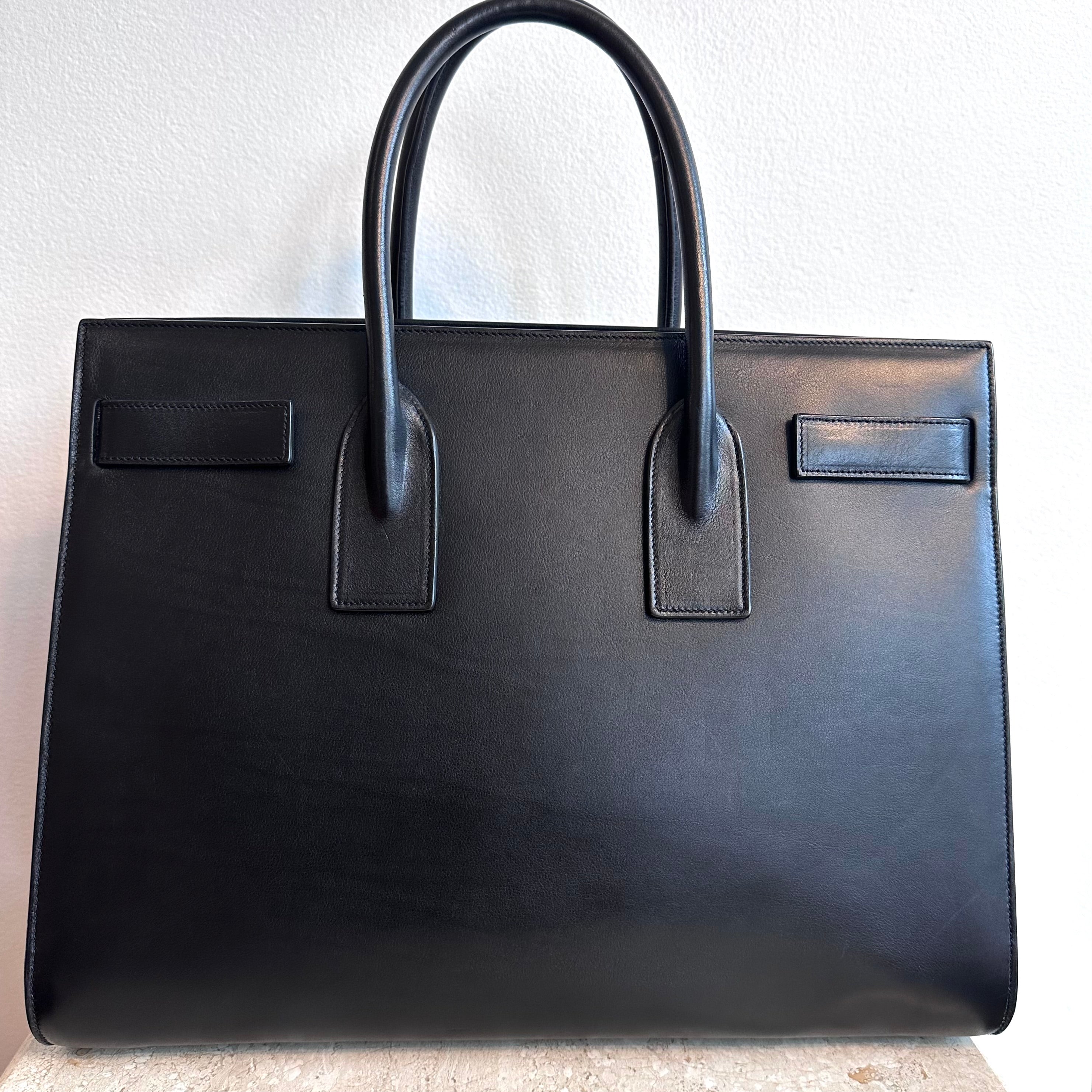 Pre-Owned SAINT LAURENT Black Sac De Jour