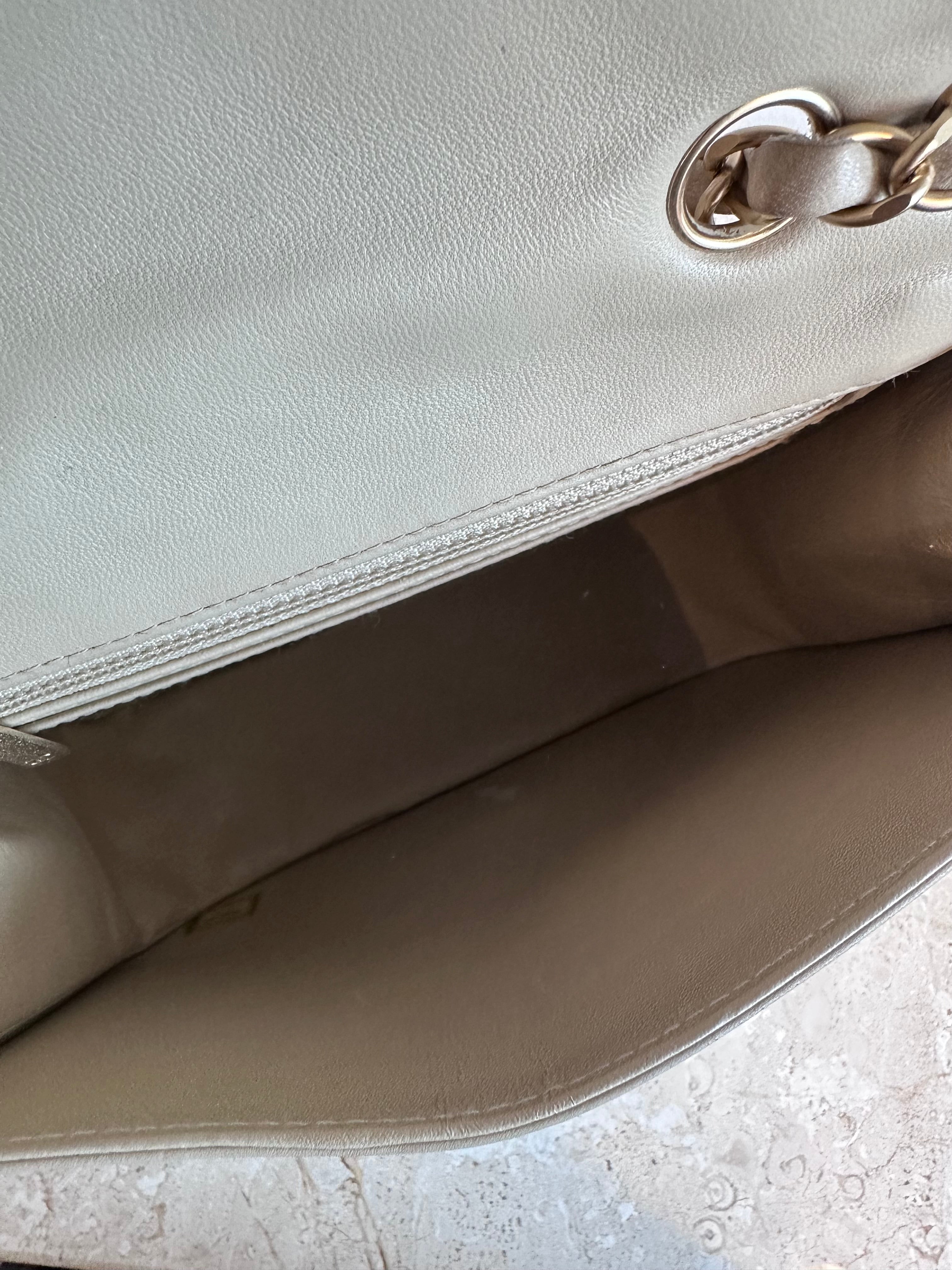 Pre-Owned CHANEL Beige Lambskin Patent Chocolate Bar Flap Bag