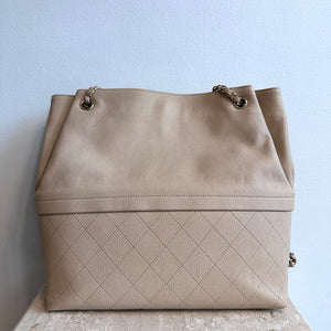 Pre-Owned CHANEL Beige Shoulder Bag