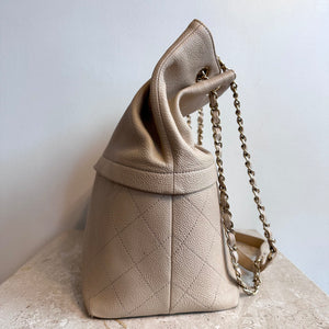 Pre-Owned CHANEL Beige Shoulder Bag