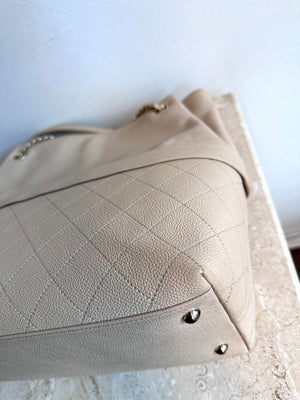 Pre-Owned CHANEL Beige Shoulder Bag