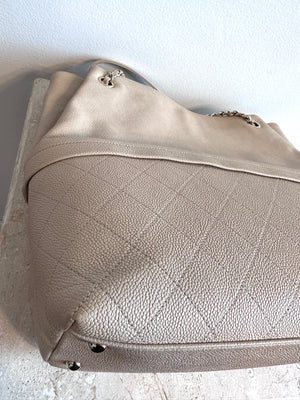 Pre-Owned CHANEL Beige Shoulder Bag