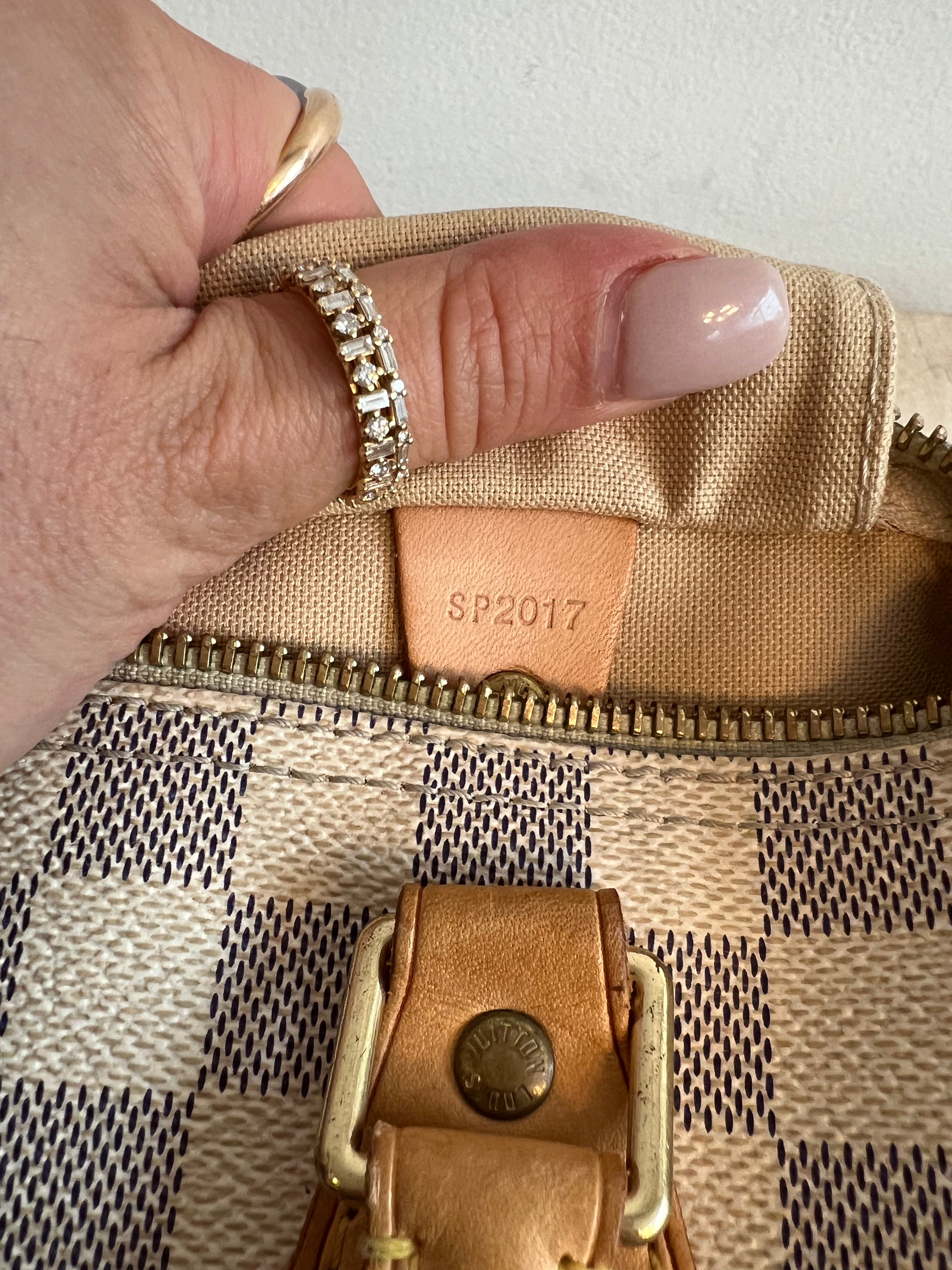 Pre-Owned LOUIS VUITTON Damier Azur Speedy 25