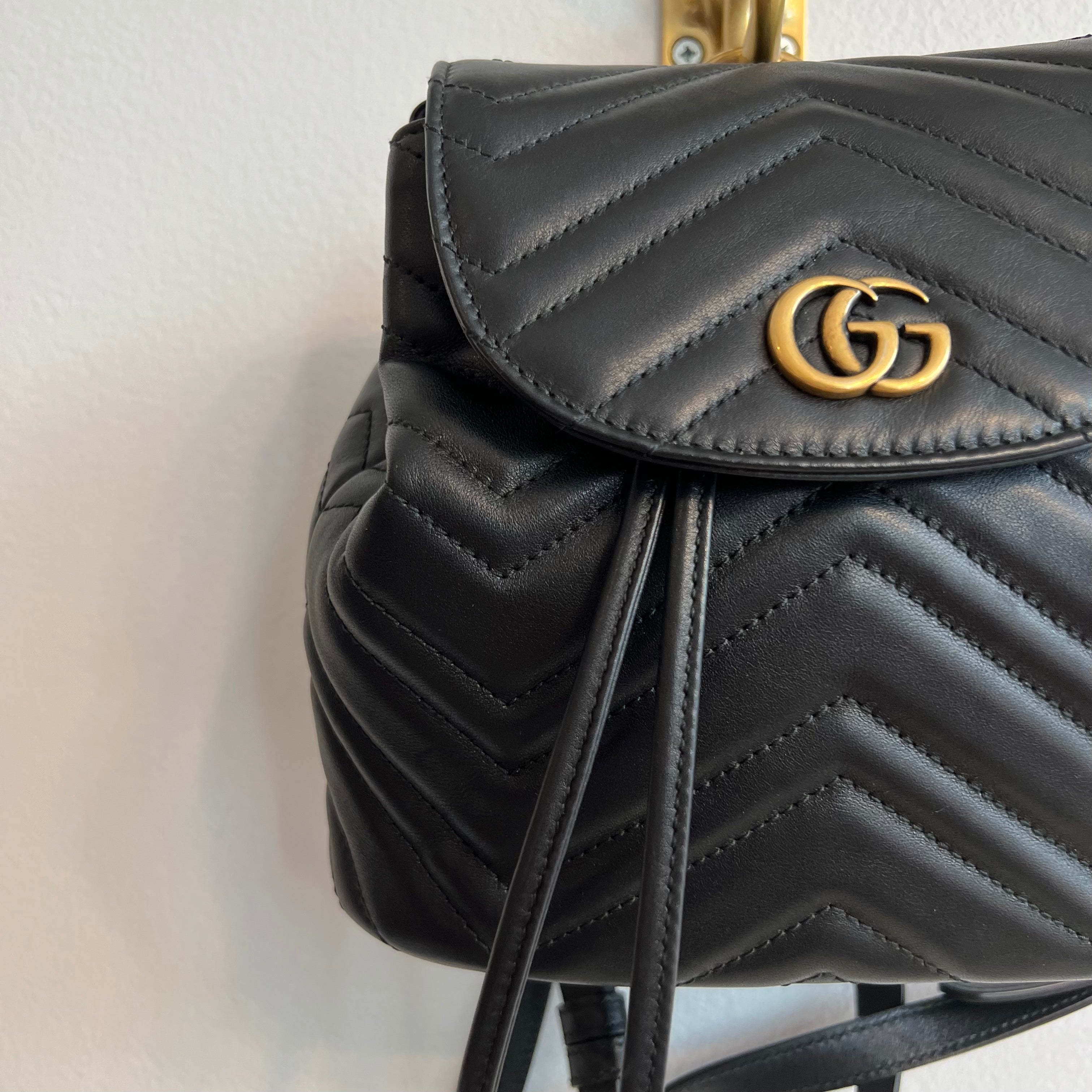 Pre-Owned GUCCI Black Marmont Mini Apollo Backpack
