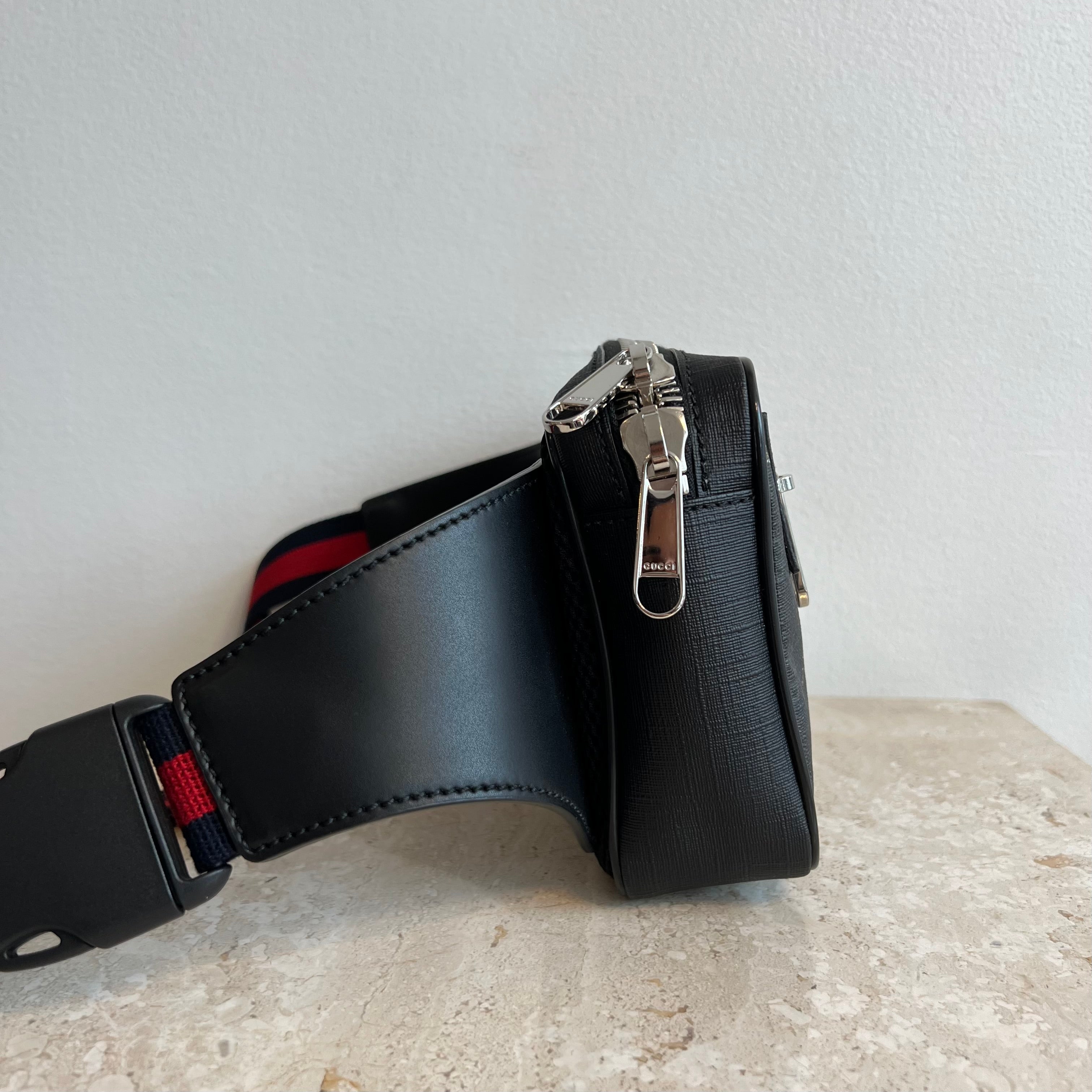 Pre-Owned GUCCI Beastiary Bum Bag with Tigers