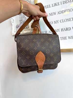 Pre-Owned LOUIS VUITTON Monogram Cartouchiere Crossbody MM