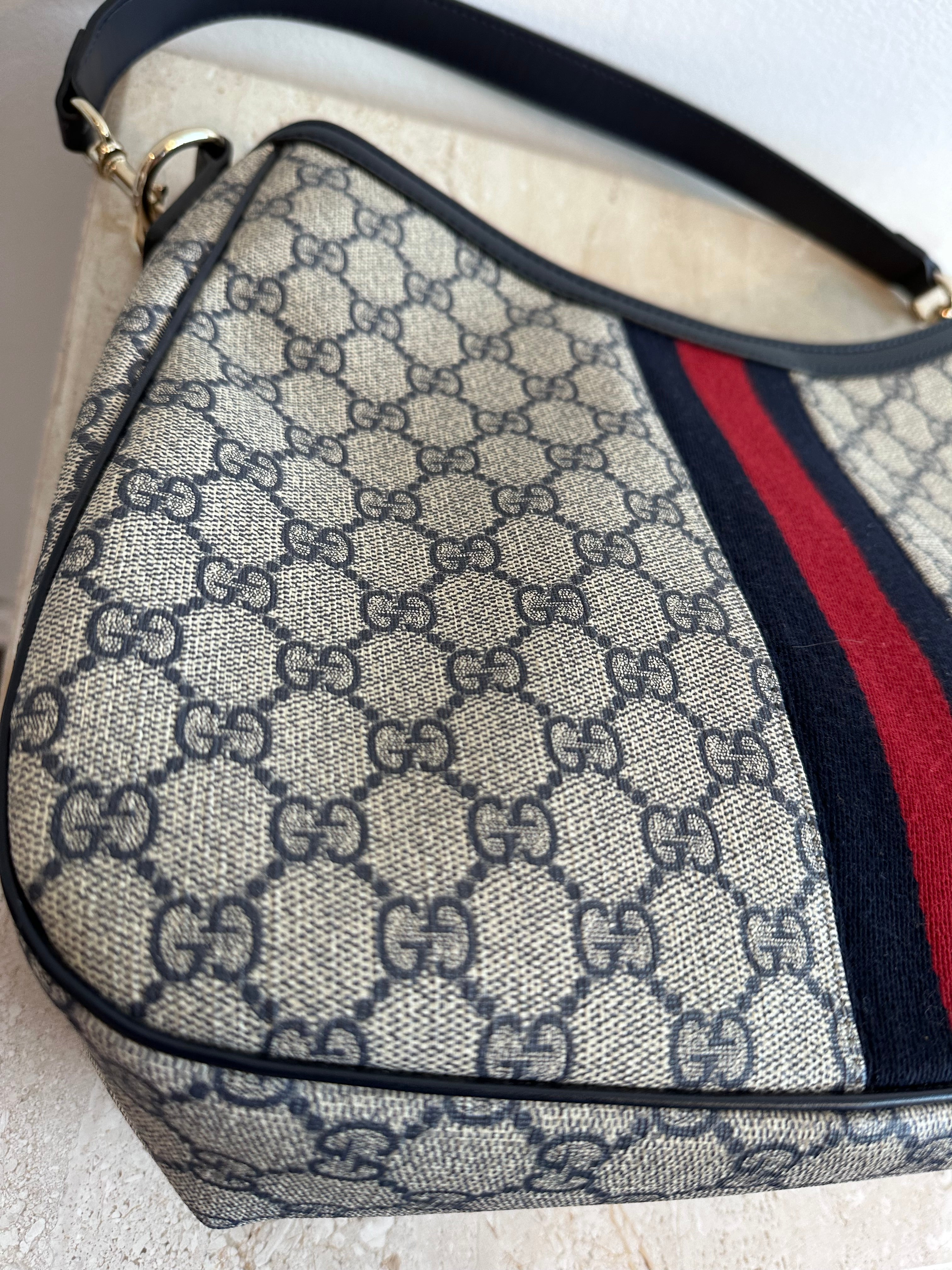 Pre-Owned GUCCI Navy GG Supreme Web Shoulder Bag