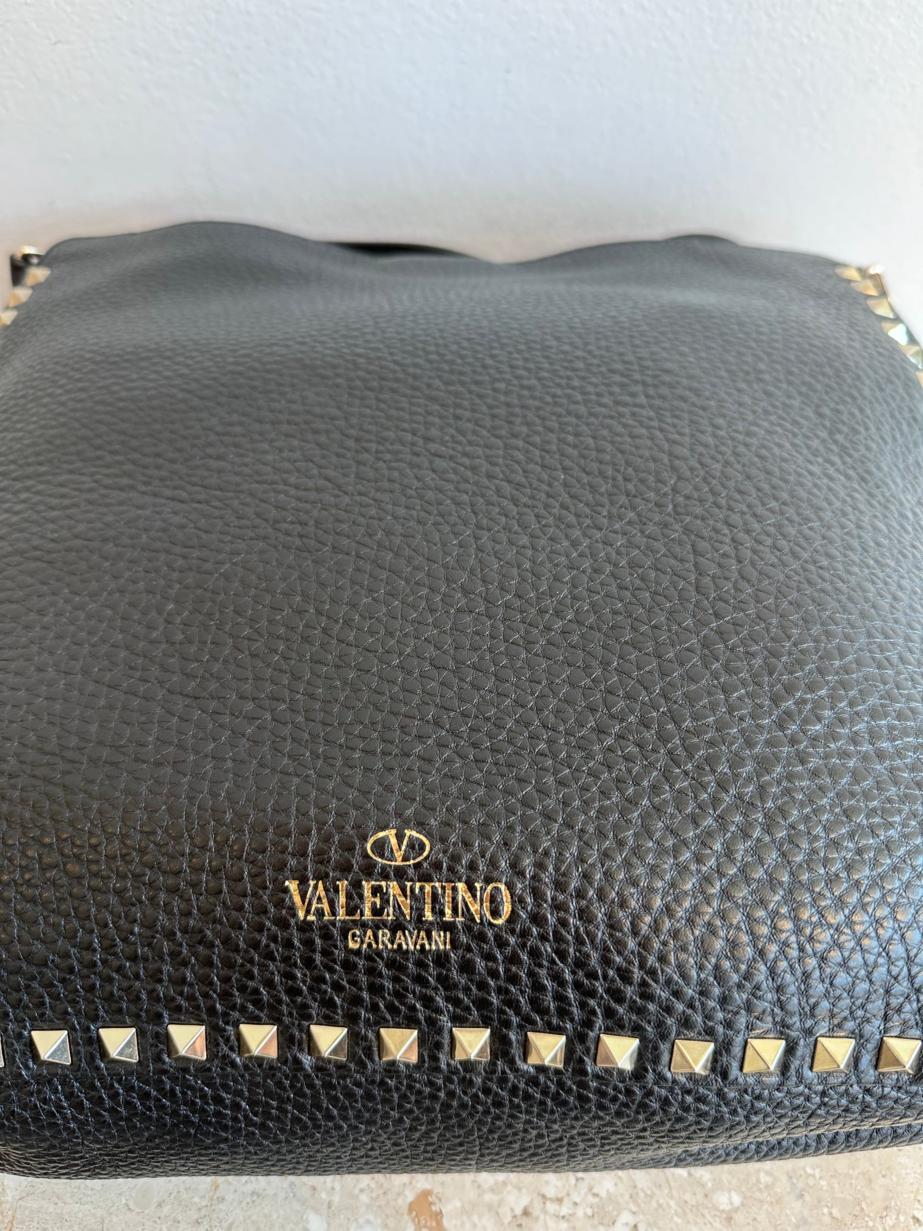 Pre-Owned VALENTINO Rockstud Messenger Bag