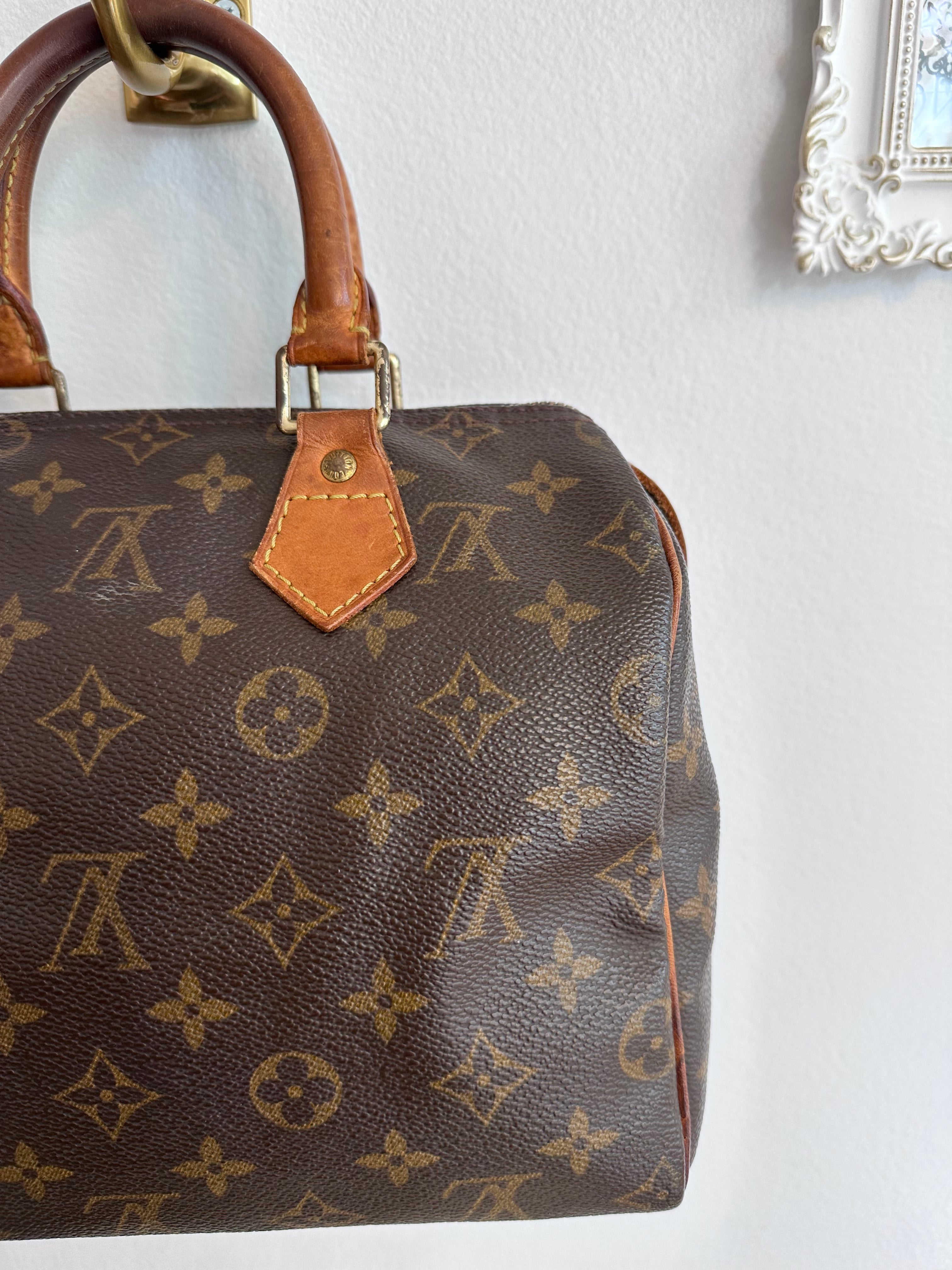Pre-Owned LOUIS VUITTON Monogram Speedy 25