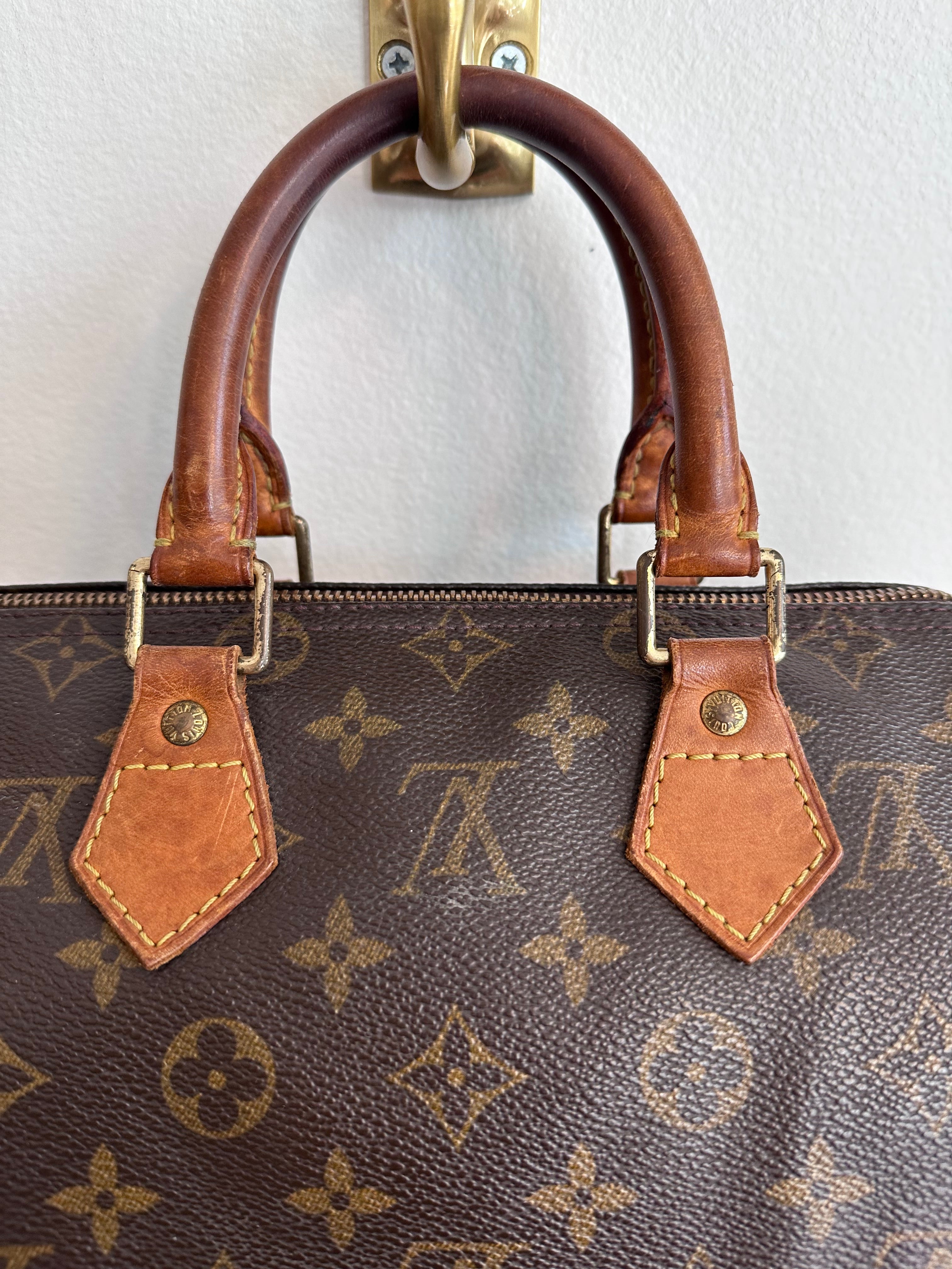Pre-Owned LOUIS VUITTON Monogram Speedy 25