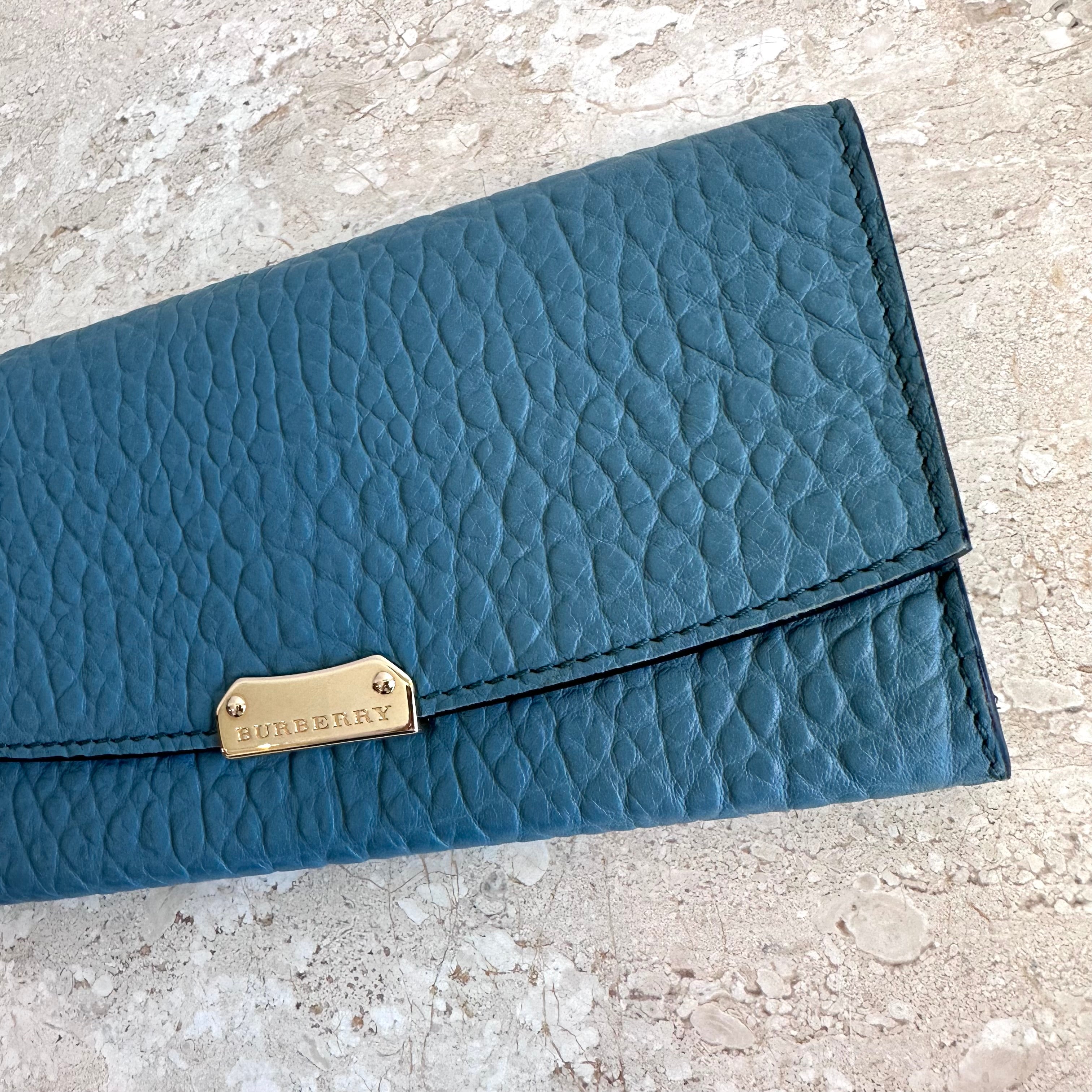 Pre-Owned BURBERRY Celadon Blue Porter Continental Wallet