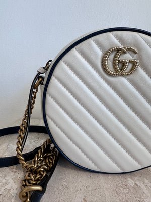 Pre-Owned GUCCI GG Round Shoulder Bag