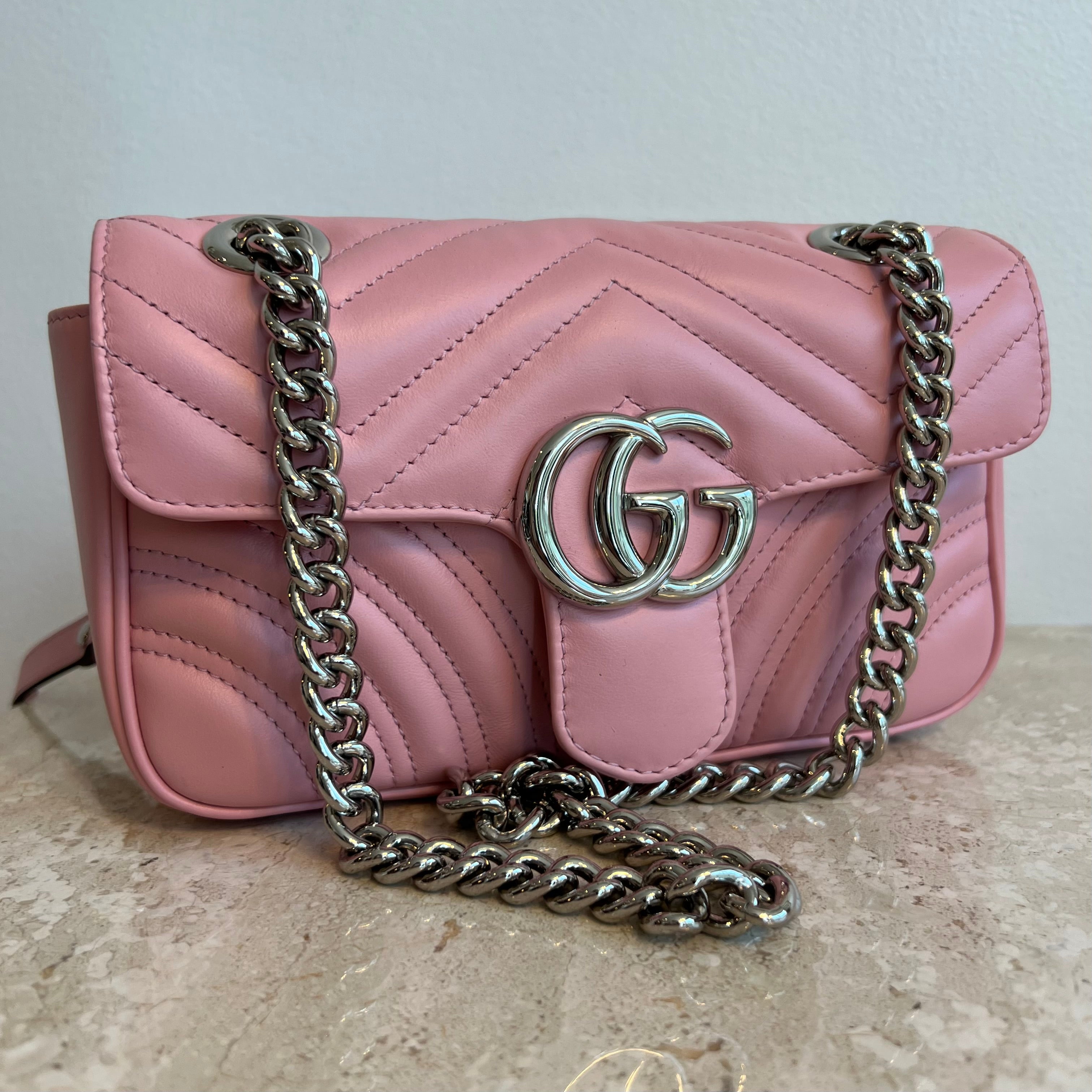 Padlock leather handbag Gucci Pink in Leather  25086943