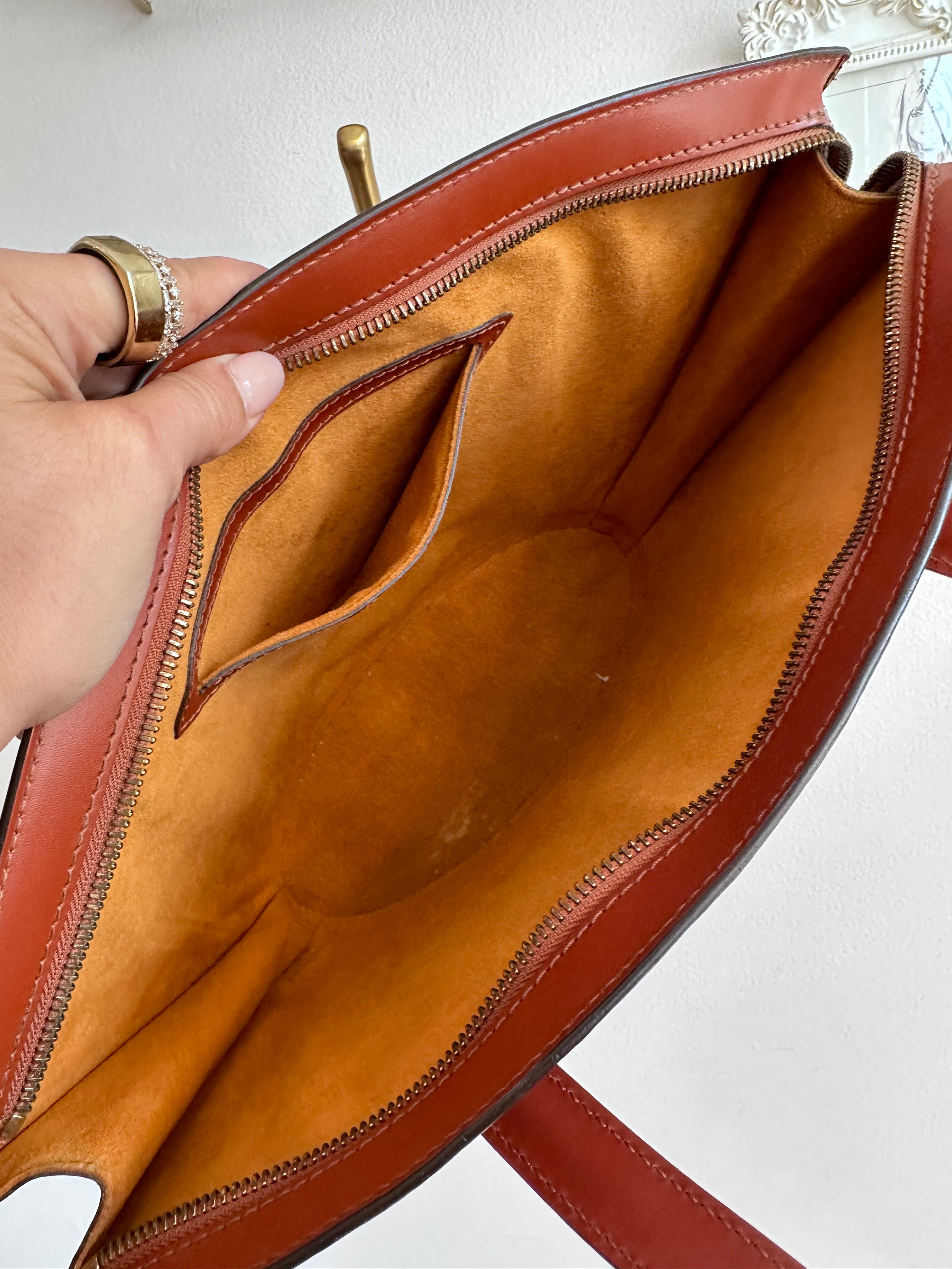 Pre-Owned LOUIS VUITTON Fawn Epi Leather St. Jacques PM Bag