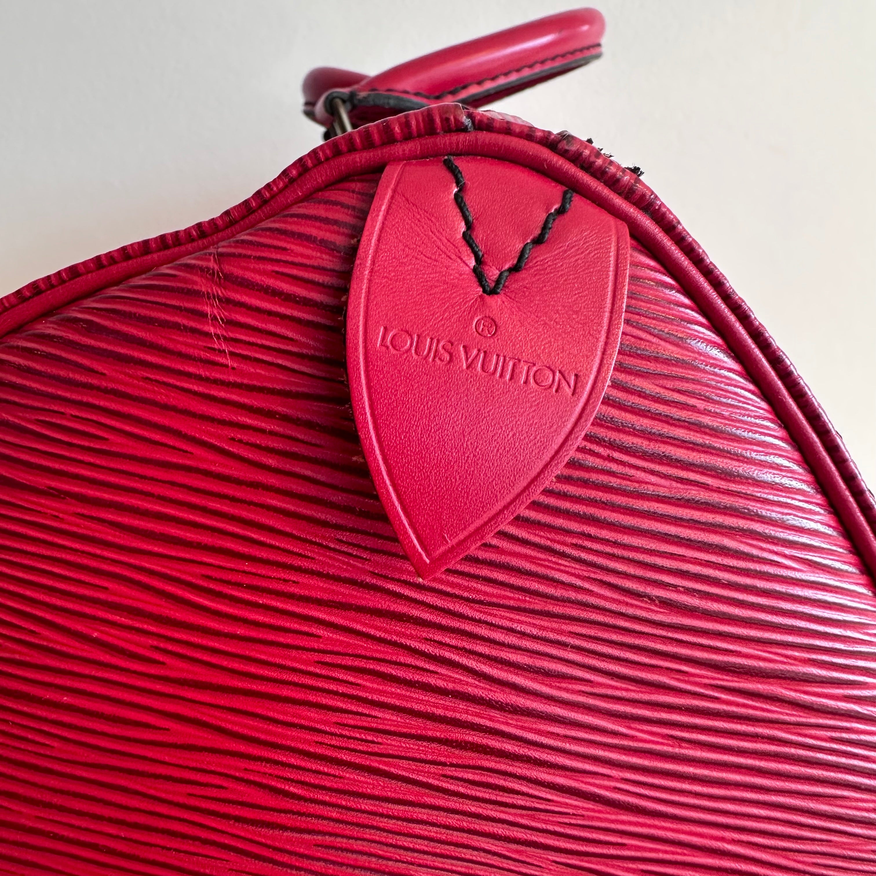 Pre-Owned LOUIS VUITTON Vintage Red Epi Speedy 40