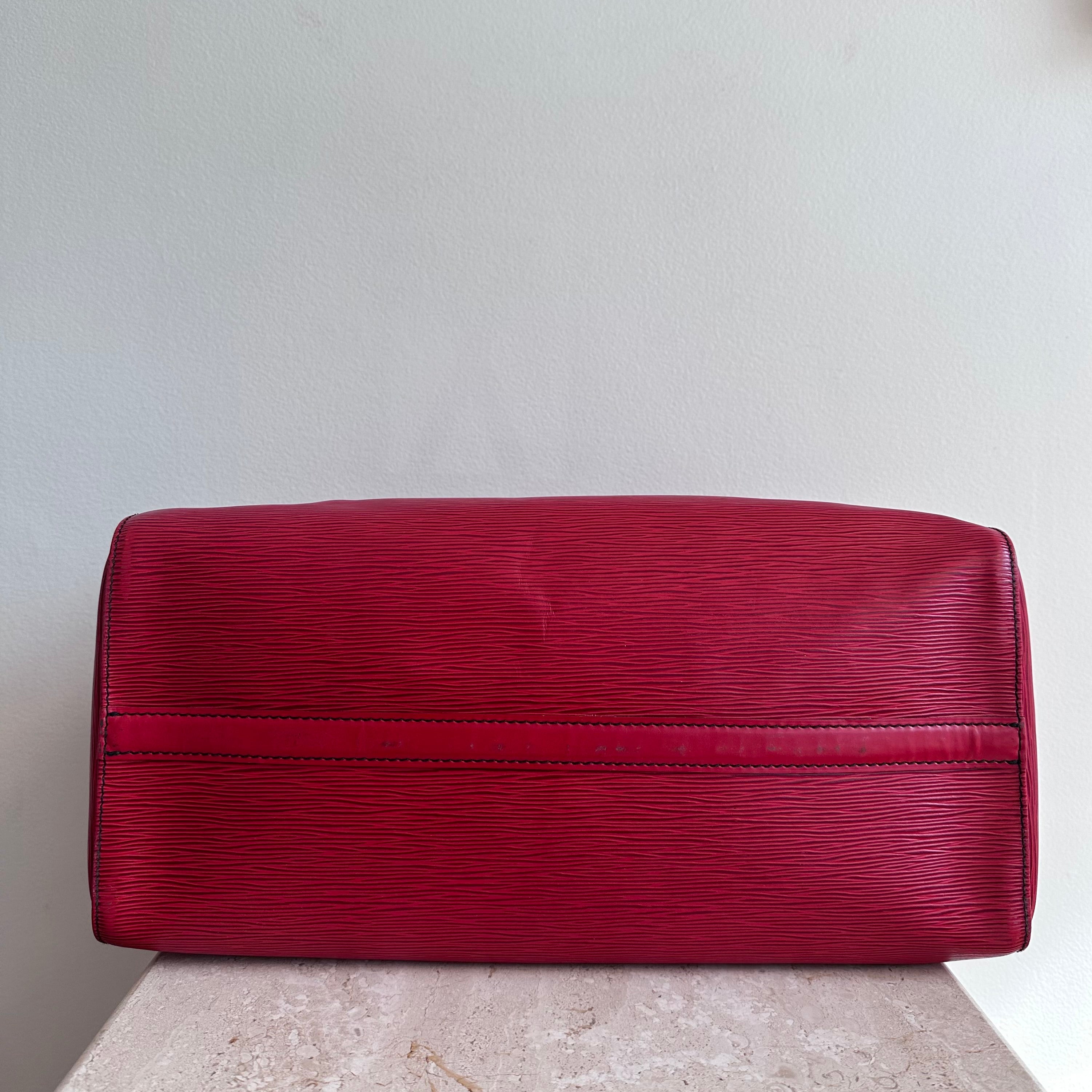 Pre-Owned LOUIS VUITTON Vintage Red Epi Speedy 40