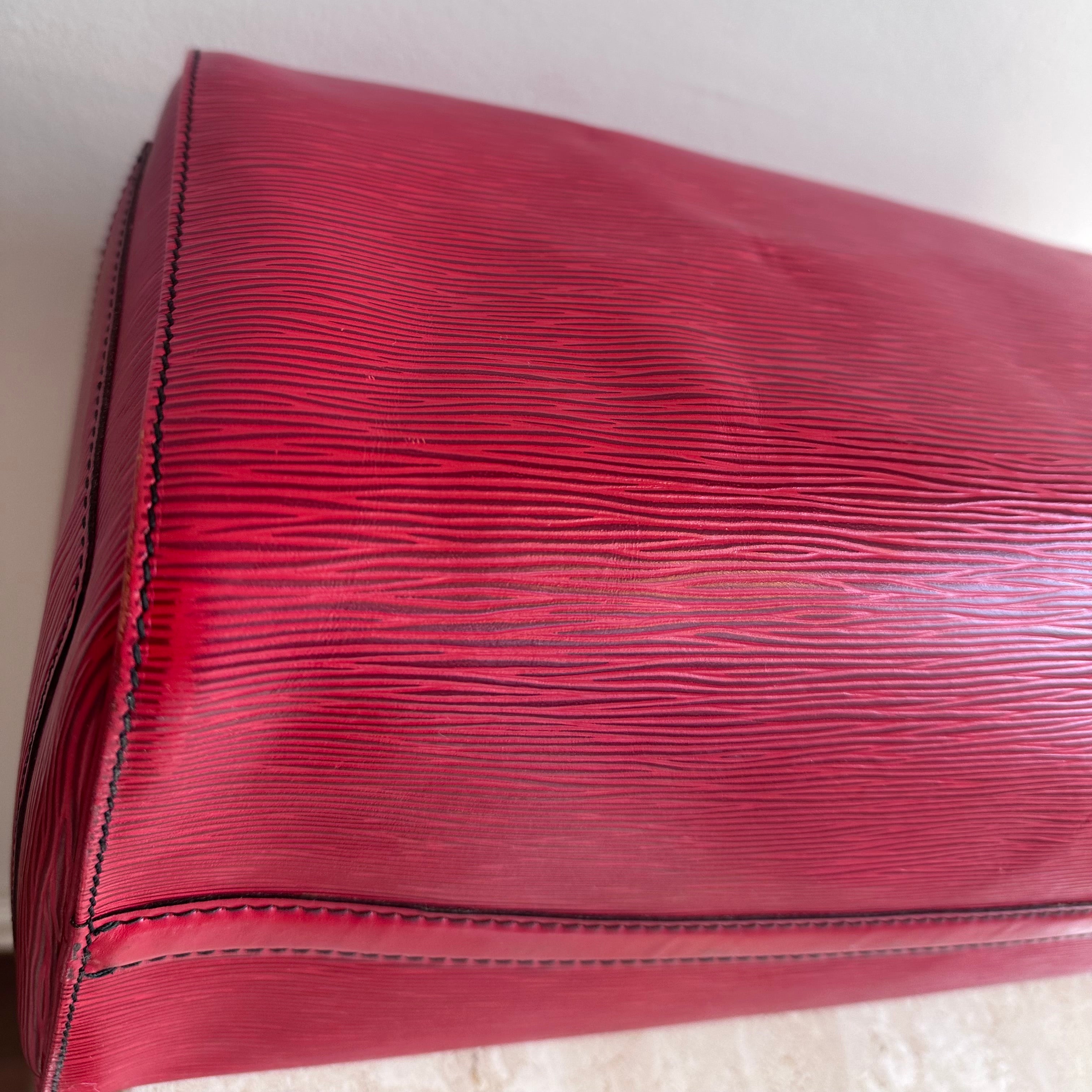Pre-Owned LOUIS VUITTON Vintage Red Epi Speedy 40
