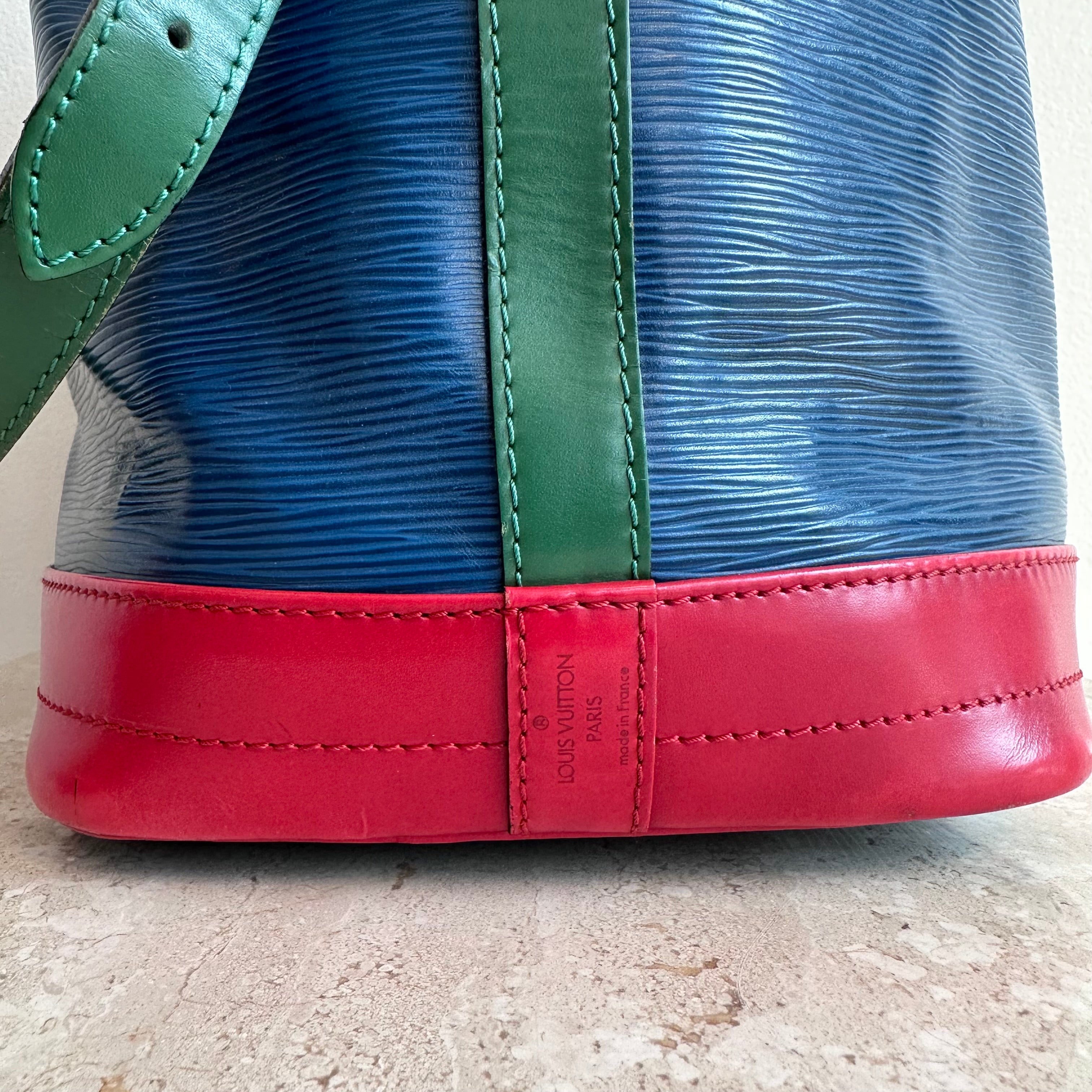 Pre-Owned LOUIS VUITTON Vintage Tricolour Epi Noe Shoulder Bag