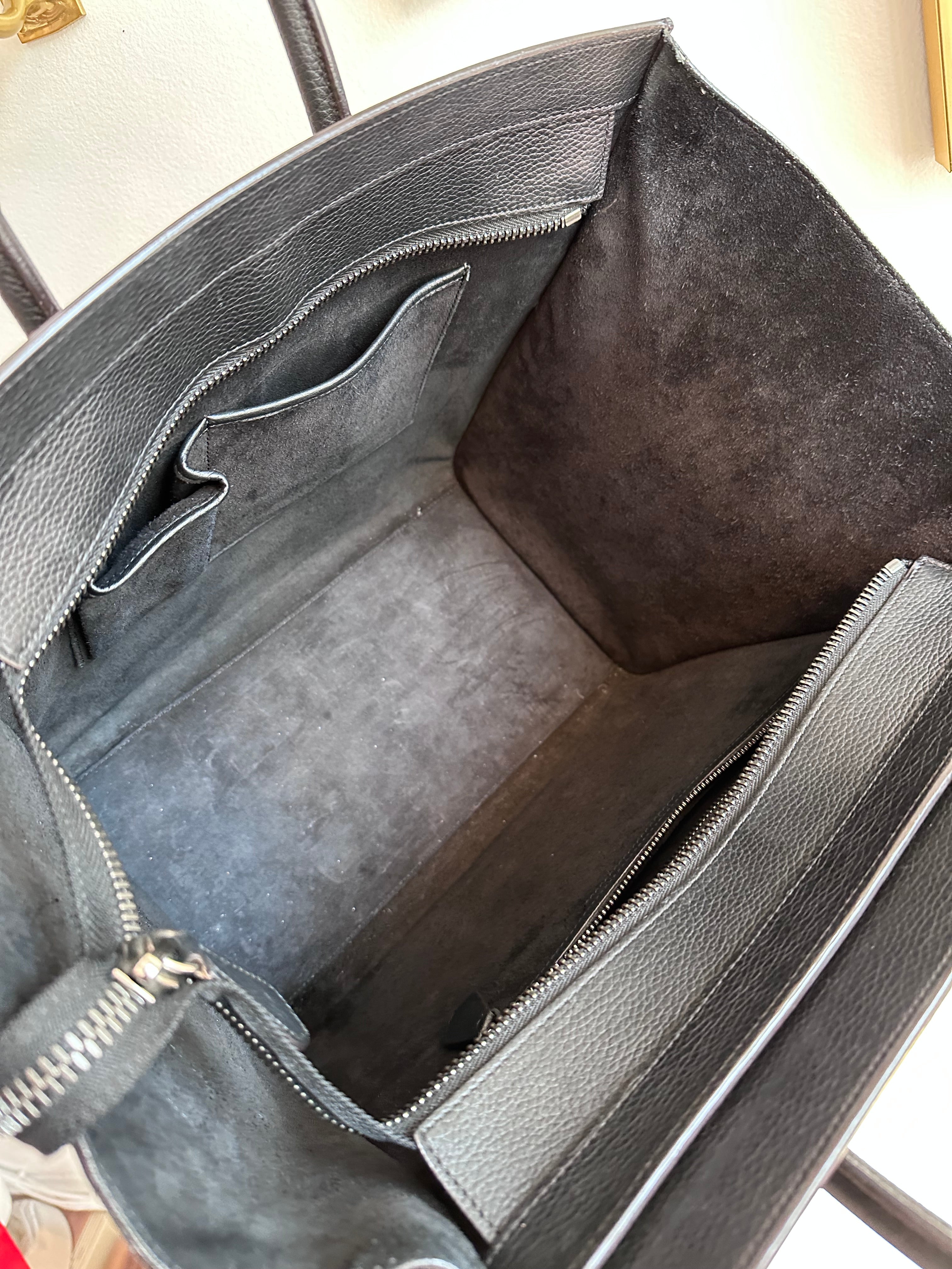 Pre-Owned CELINE Black Leather Phantom Luggage Tote