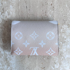Pre-Owned LOUIS VUITTON Beige/Pink Monogram Giant By The Pool Victorine Wallet
