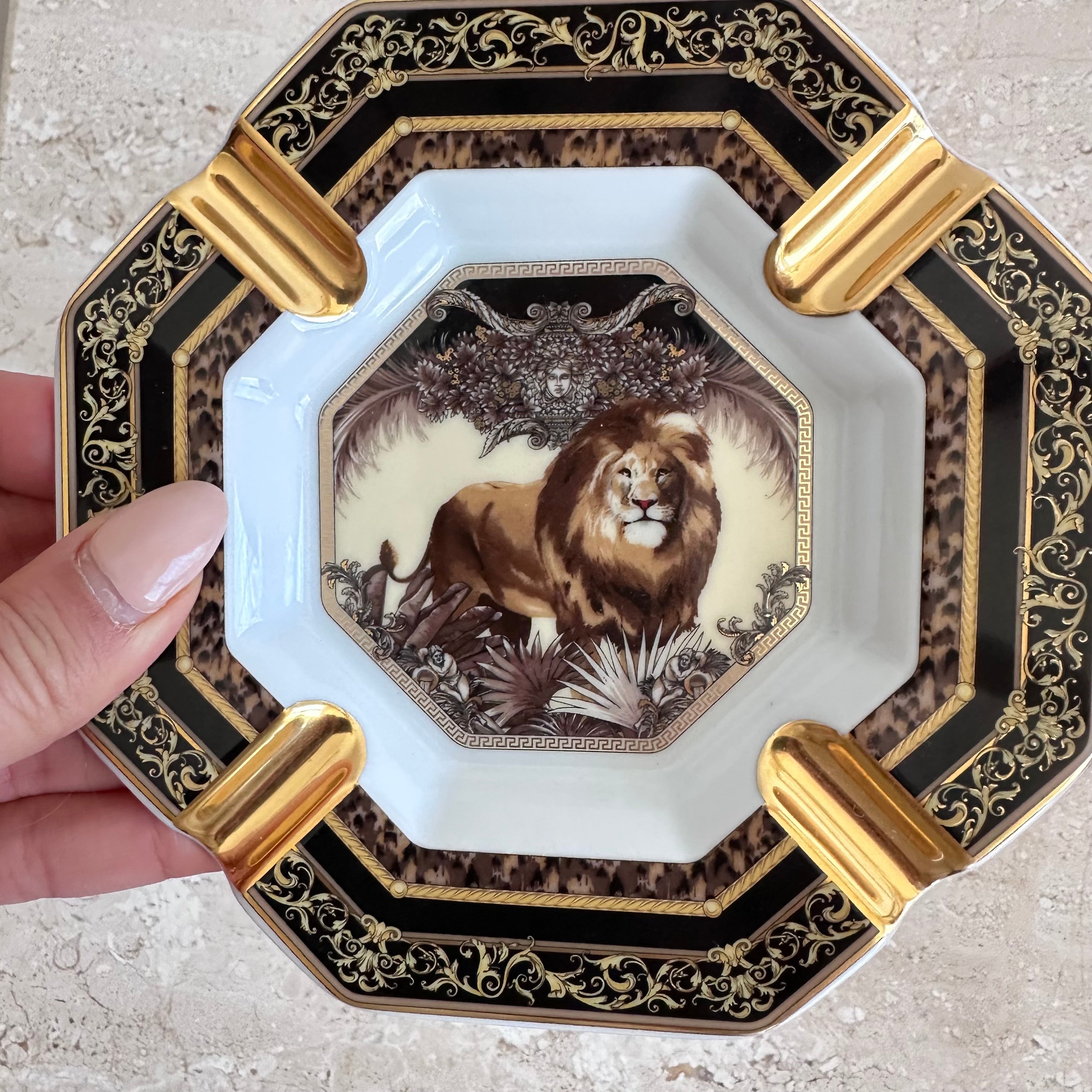 Pre-Owned VERSACE La Regne Animal William Ashtray – Valamode