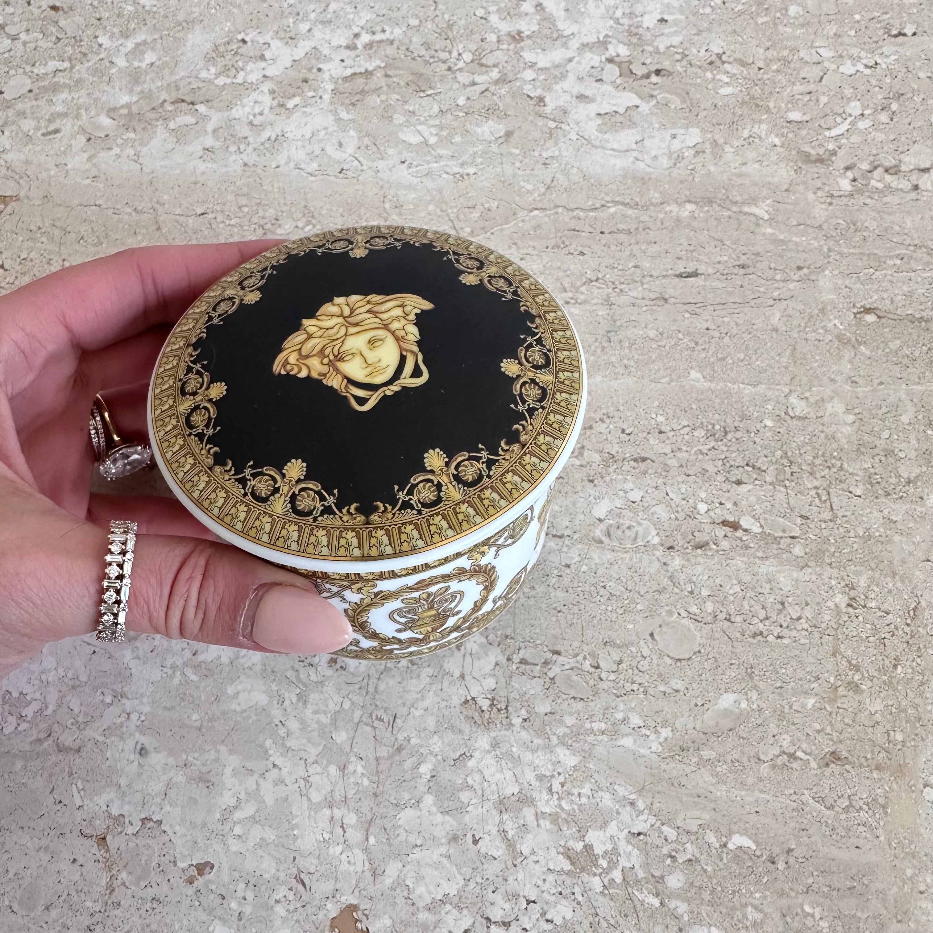 Pre-Owned VERSACE I Love Baroque Trinket tray – Valamode