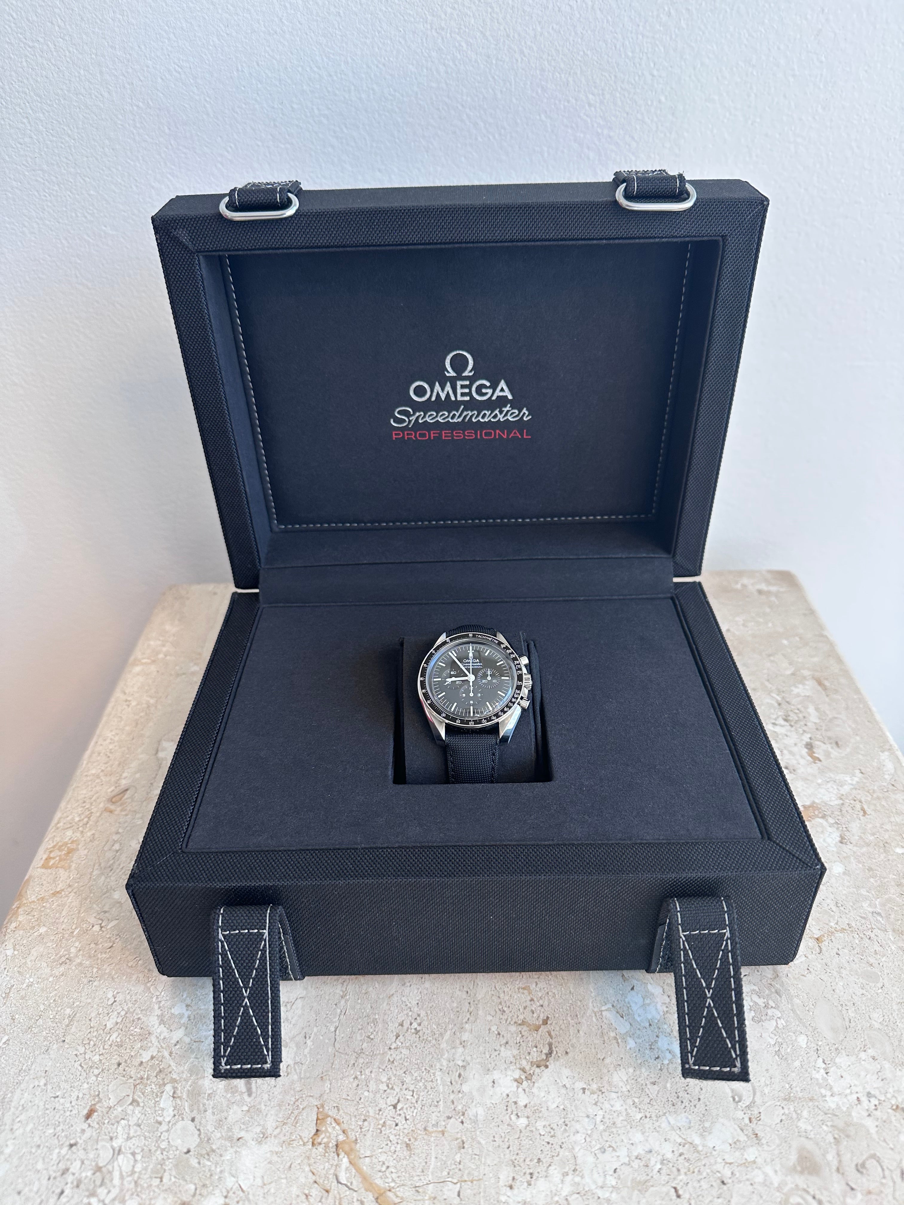 Pre-Owned OMEGA Speedmaster Moonwatch Professional Co-Axial Master Chronometer Chronograph 42mm