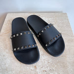 Pre-Owned VALENTINO Black Rubber Rockstud Slides Size 39