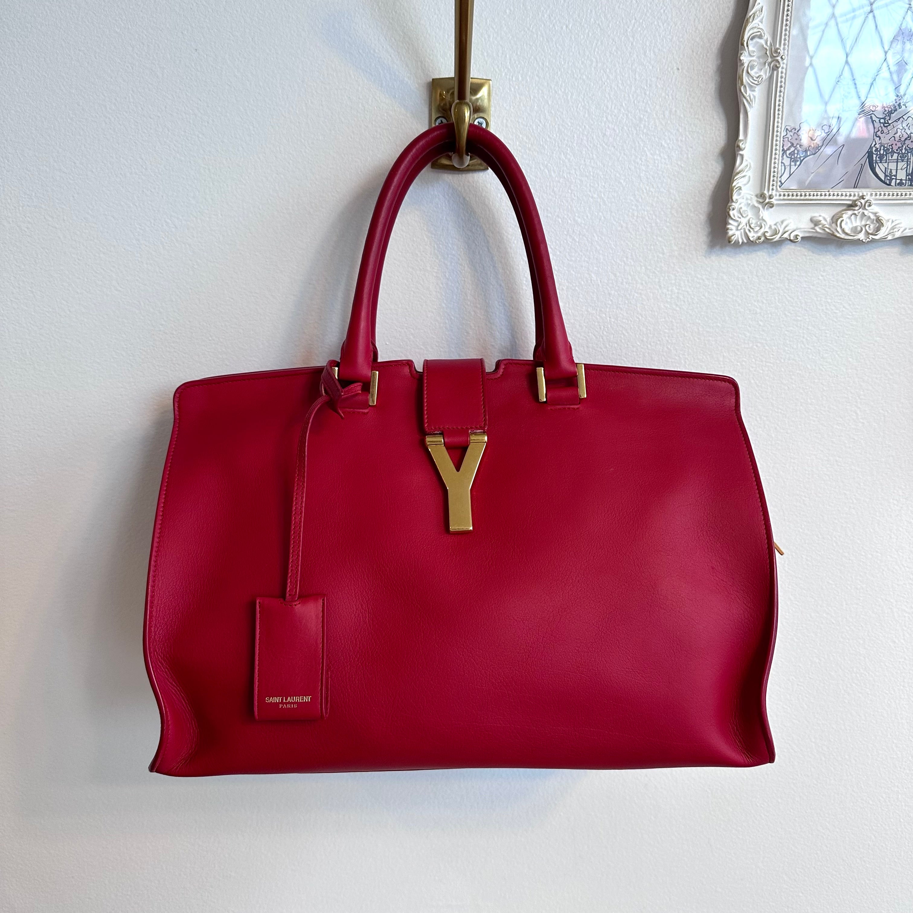Pre-Owned SAINT LAURENT Red Cabas Chic Medium Tote