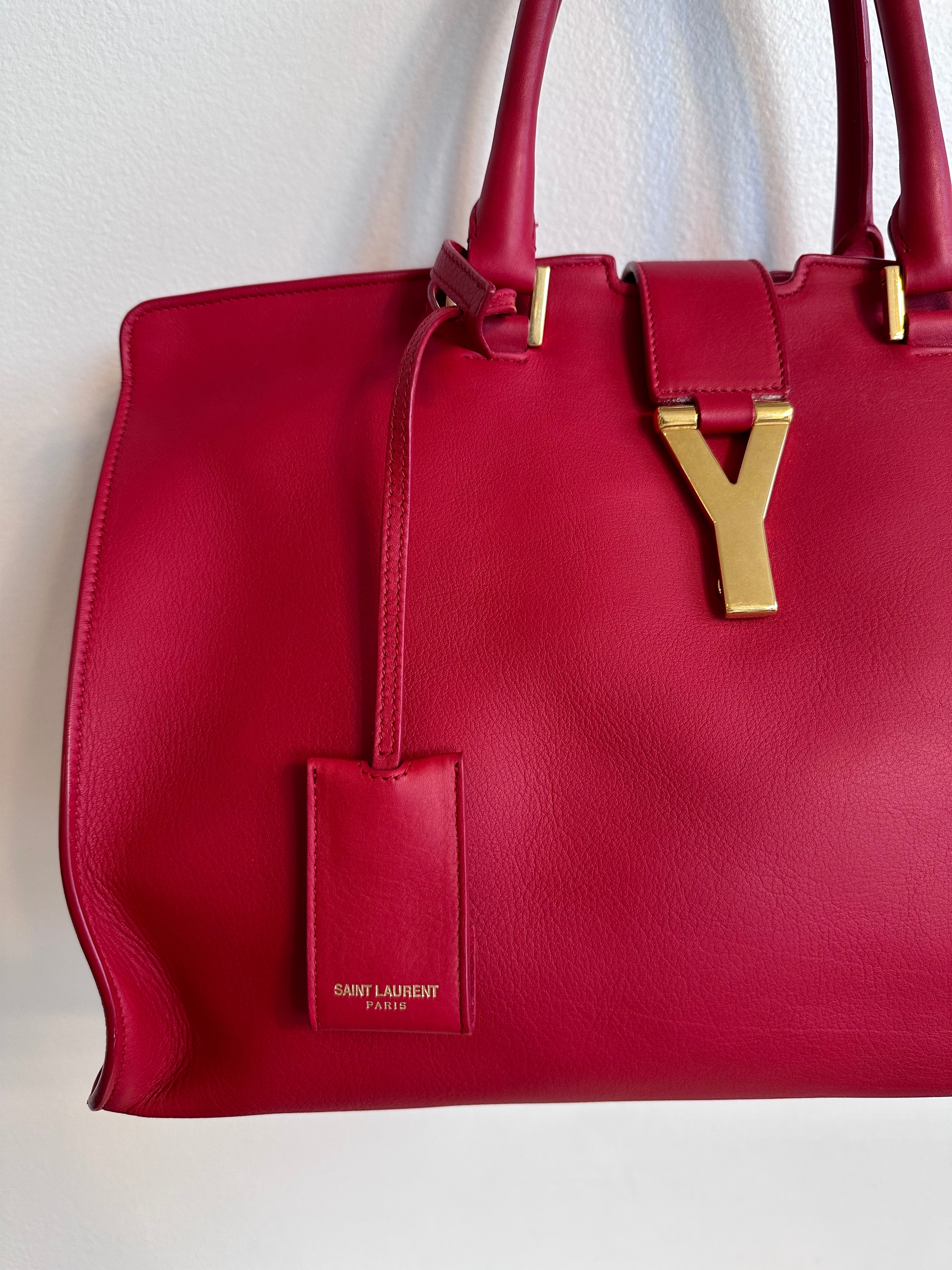 Pre-Owned SAINT LAURENT Red Cabas Chic Medium Tote