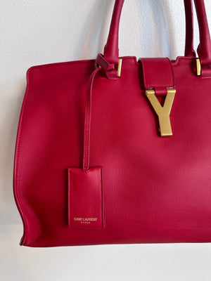 Pre-Owned SAINT LAURENT Red Cabas Chic Medium Tote