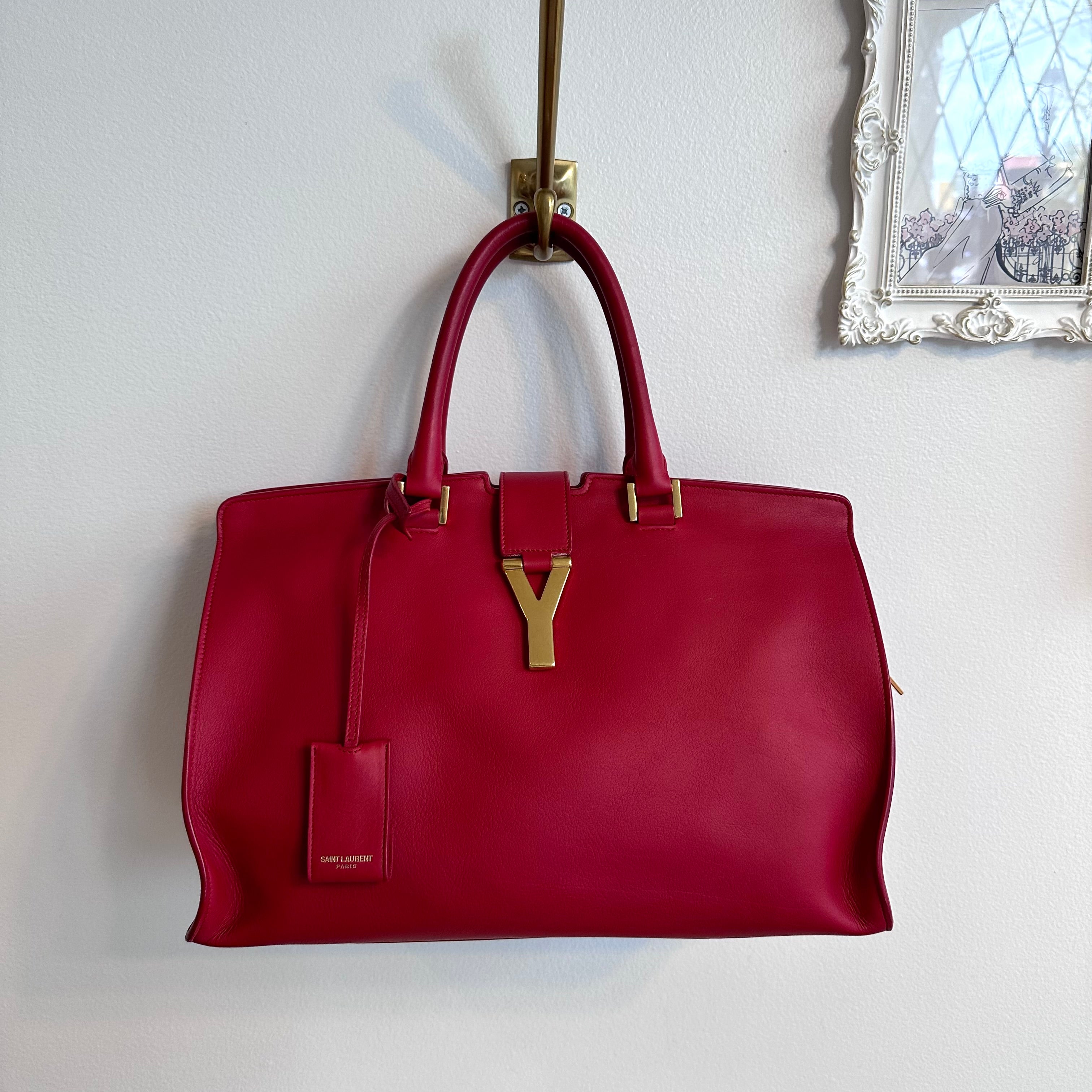 Pre-Owned SAINT LAURENT Red Cabas Chic Medium Tote