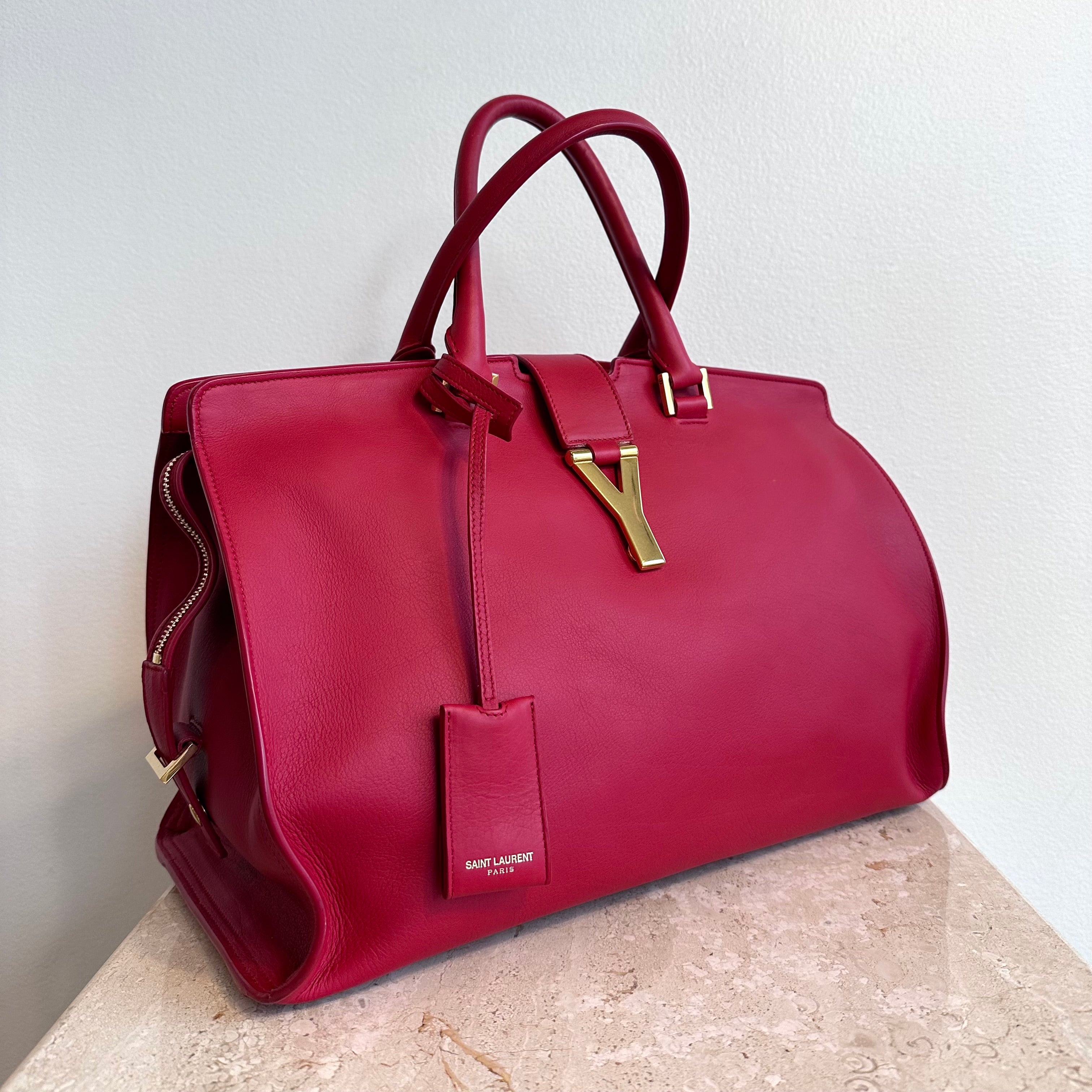 Pre-Owned SAINT LAURENT Red Cabas Chic Medium Tote