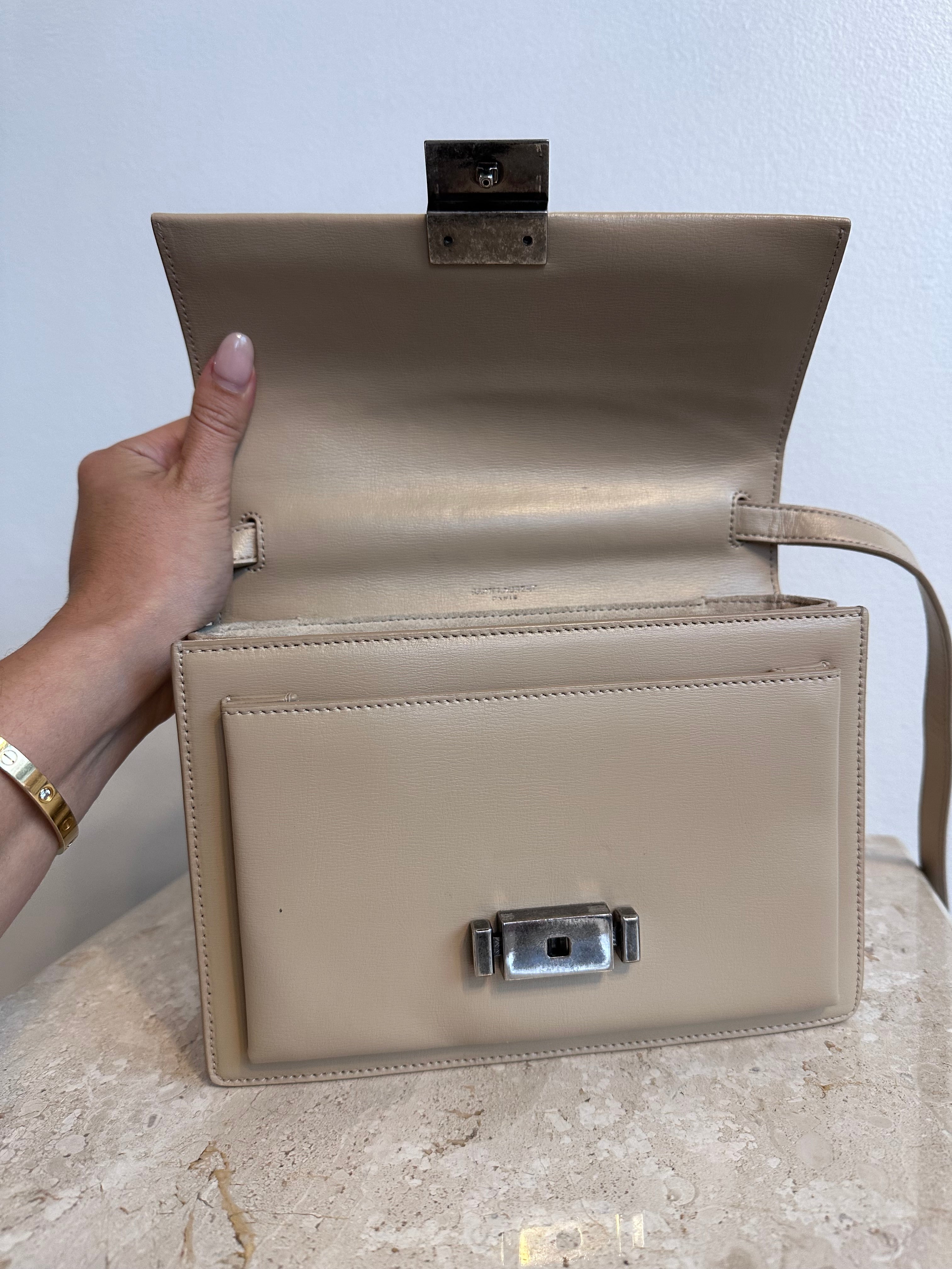 Pre-Owned SAINT LAURENT Beige Leather Bellechasse Bag