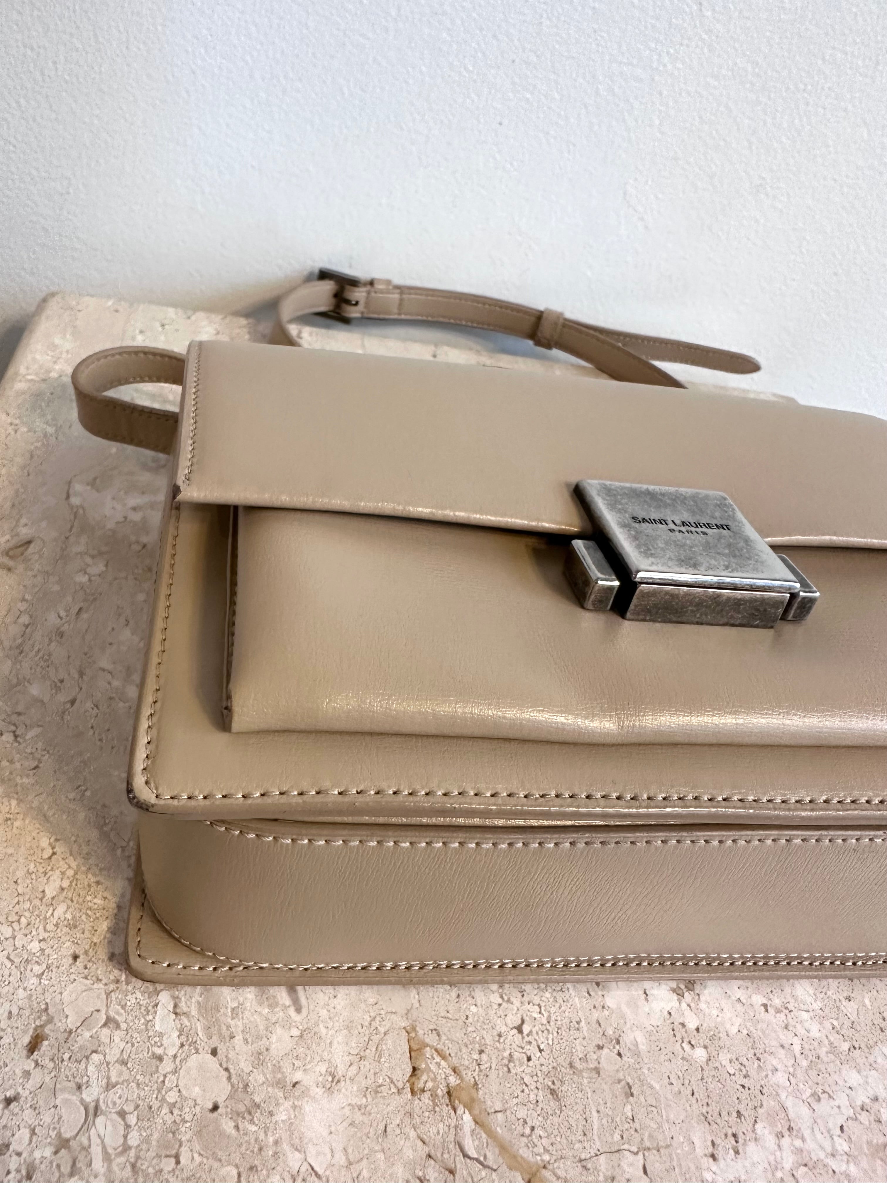 Pre-Owned SAINT LAURENT Beige Leather Bellechasse Bag