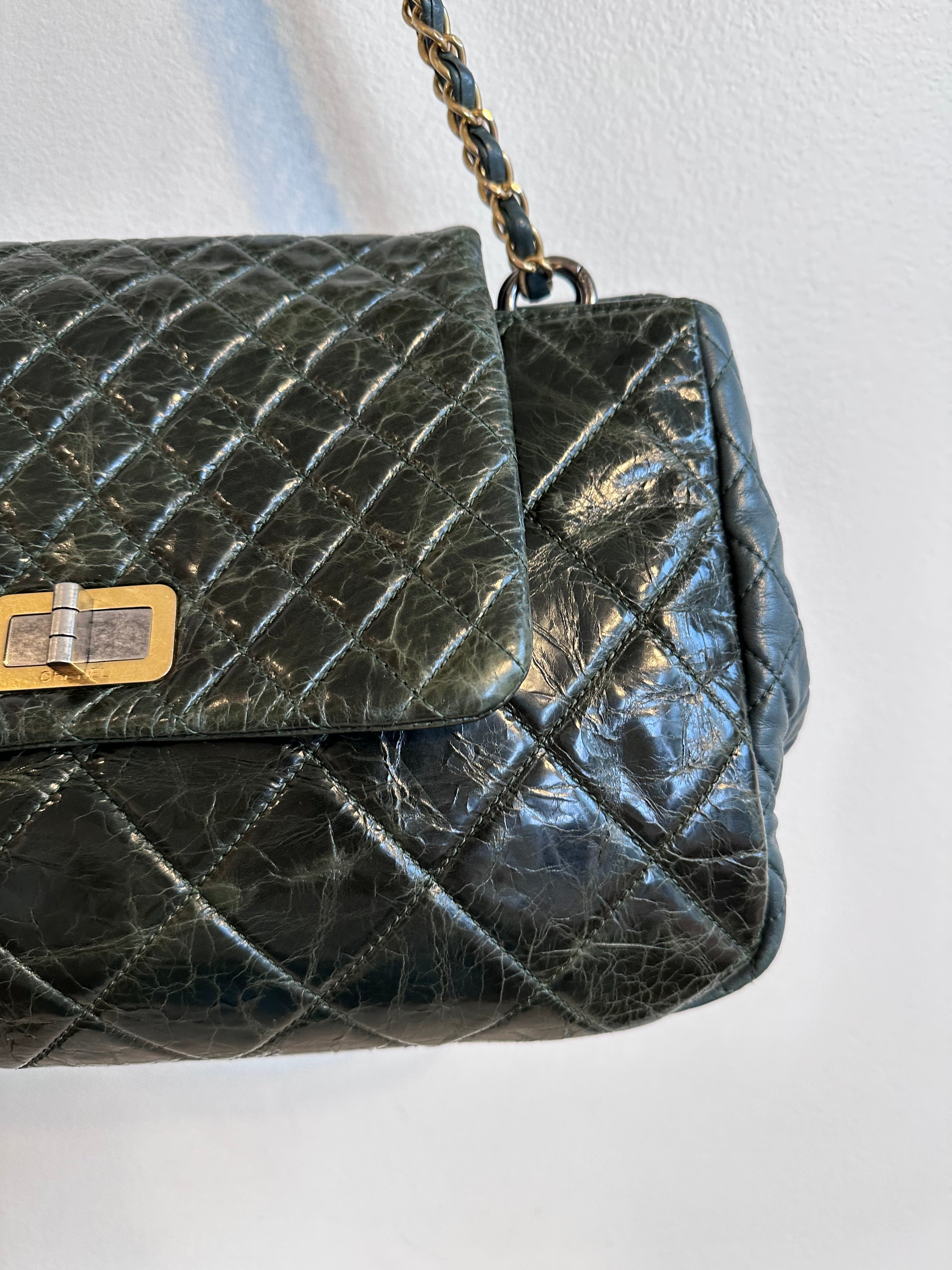 Pre-Owned CHANEL Dark Green Quilted Lambskin Reissue Accordion Flap Bag