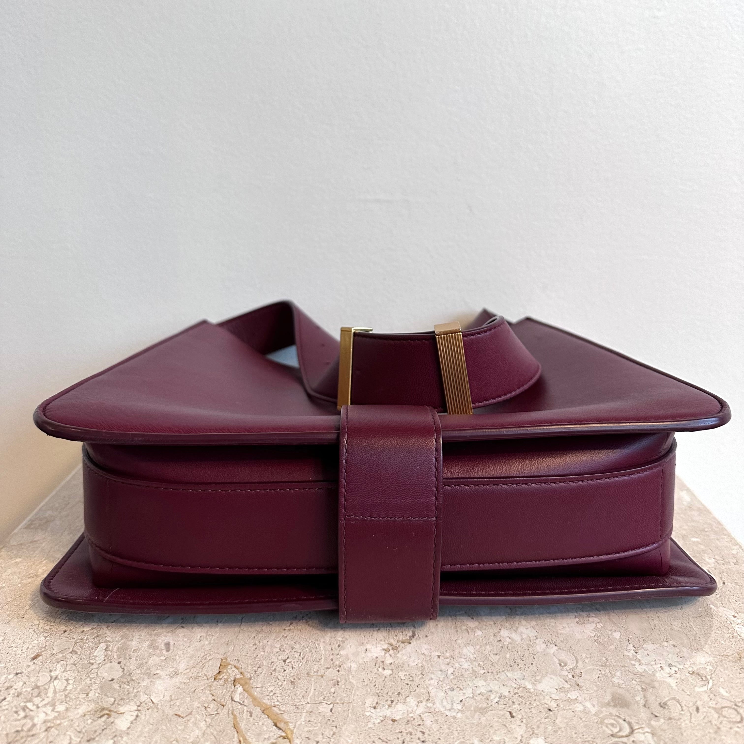 Pre-Owned BOTTEGA VENETA Burgundy Marie Shoulder Bag