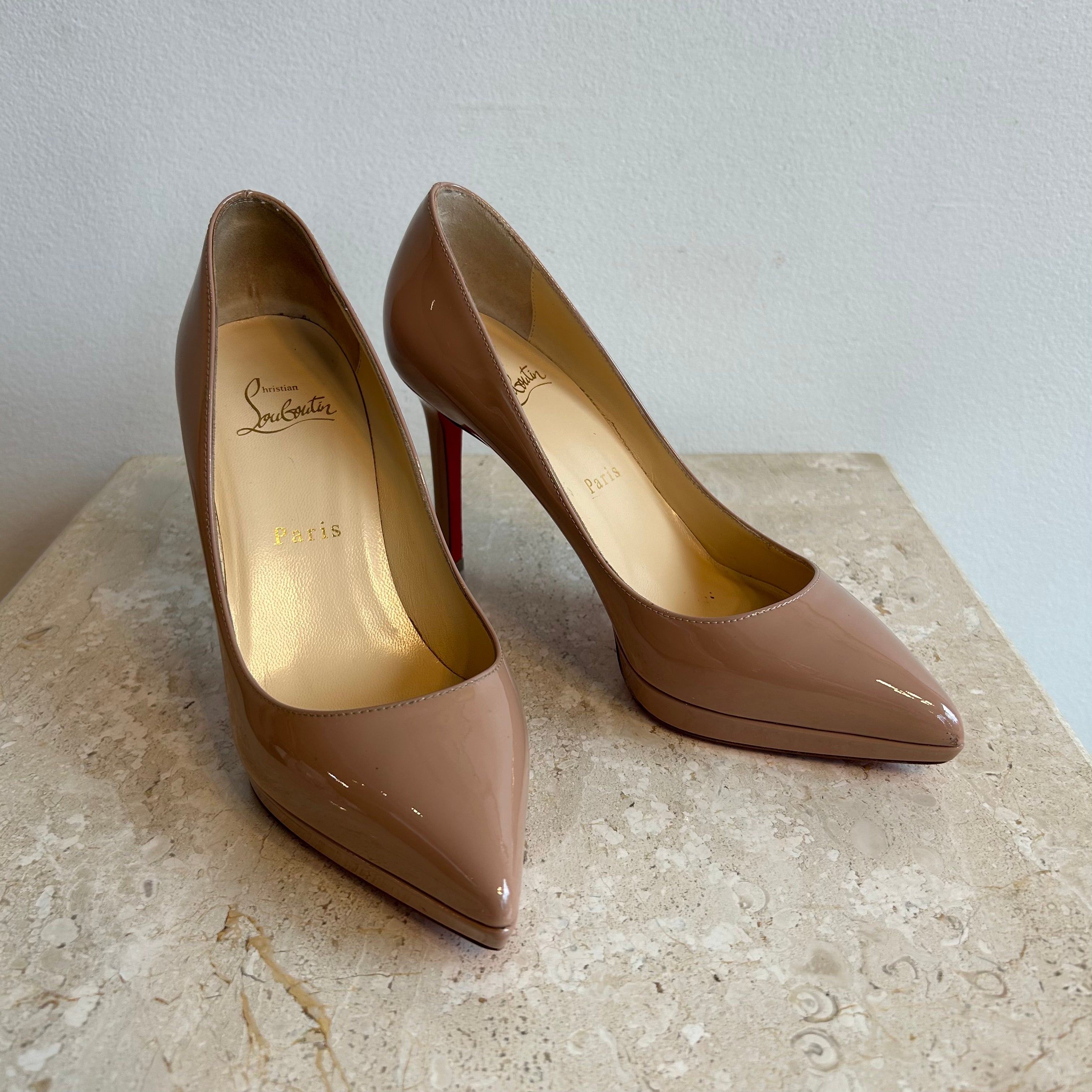 Pre-Owned CHRISTIAN LOUBOUTIN Pigalle Plato Nude Patent Pump 100 - Size 36