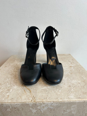 Pre-Owned HERMES Escarpin Lady Black Leather D'Orsay Pump - Size 36