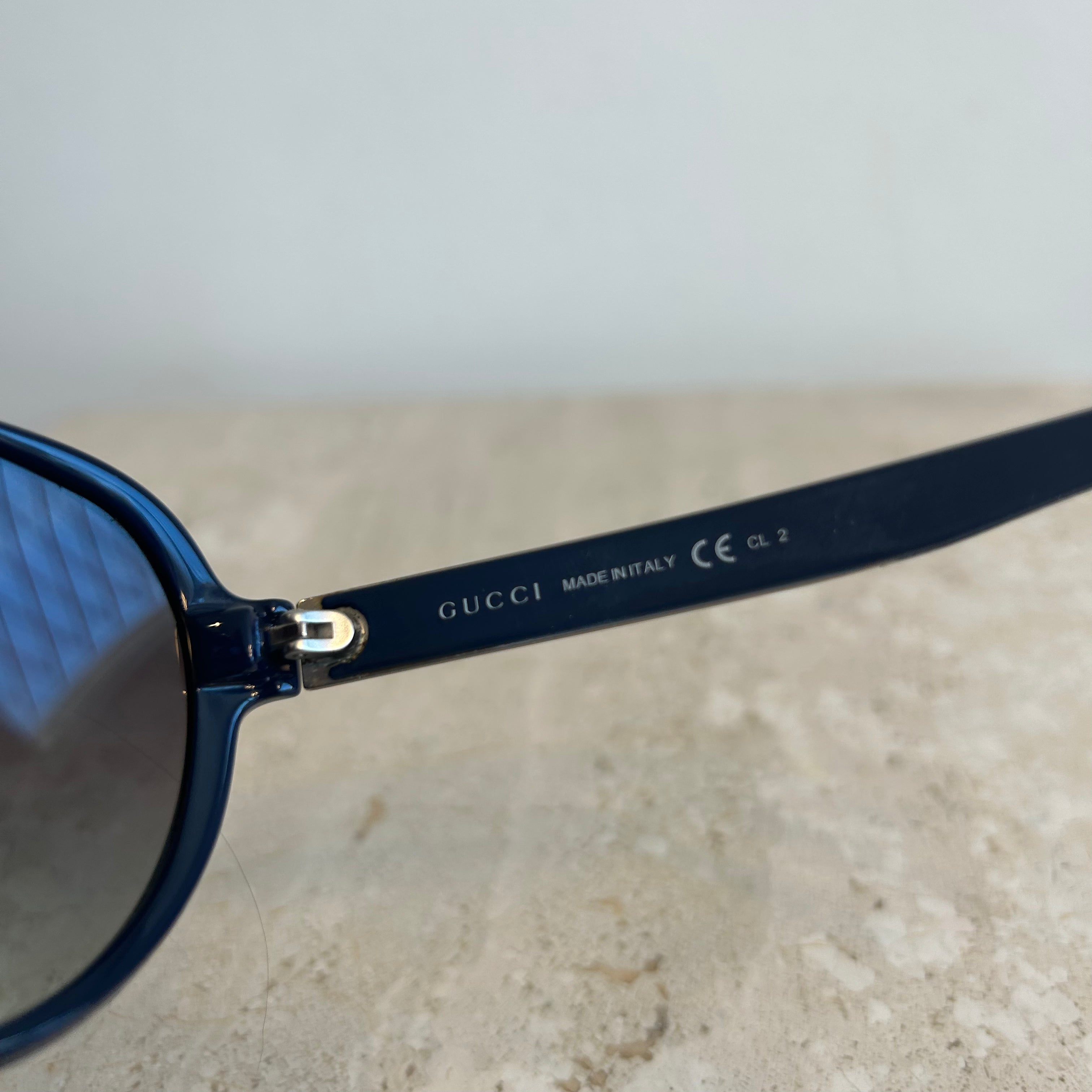 Pre-Owned GUCCI 6139/S Blue Matte Aviator Sunglasses